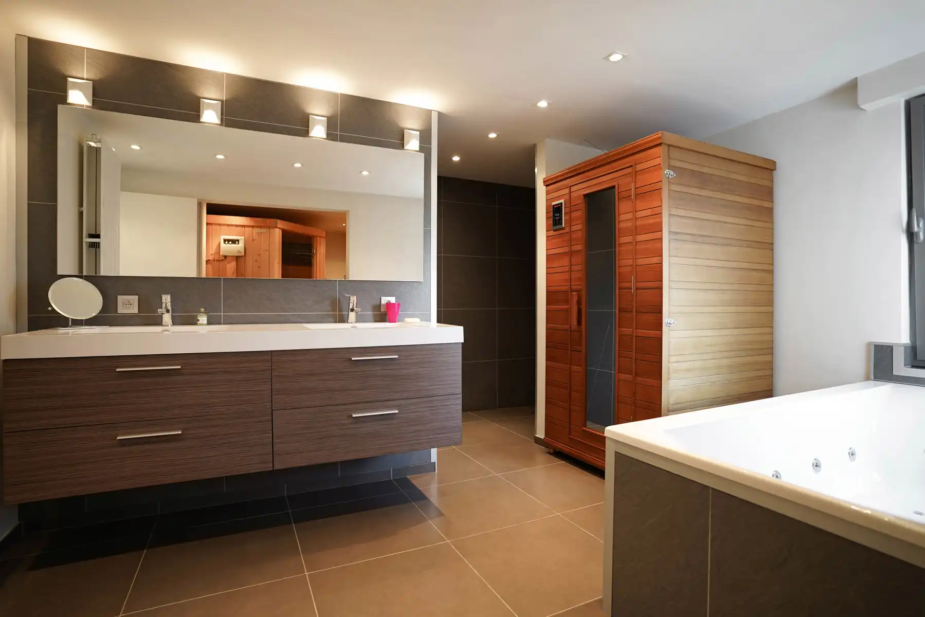 Knap gerenoveerde HOB- woning op toplocatie te Londerzeel. foto 12