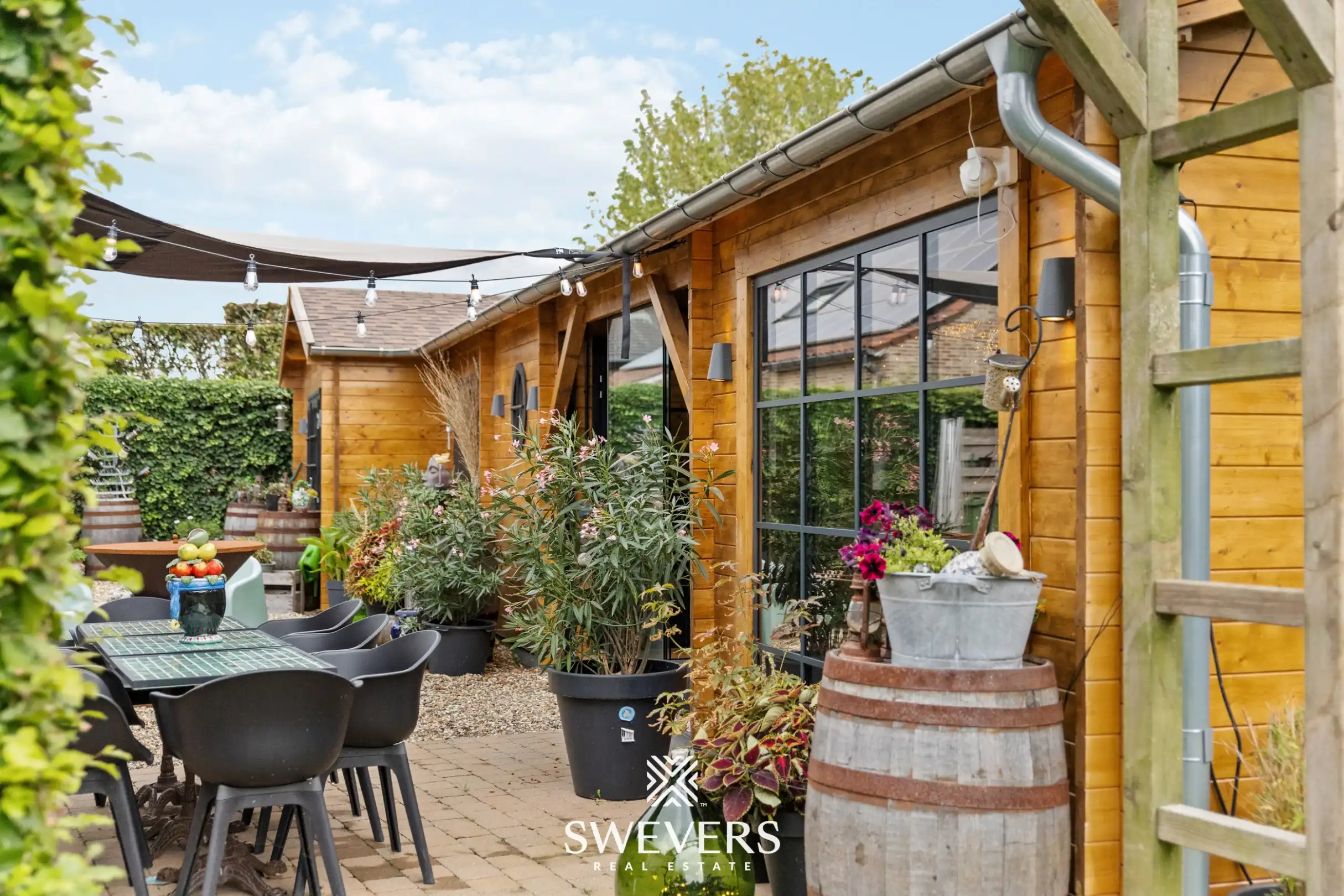 Karaktervolle open bebouwing met wellnessbeleving en ruime tuin foto 28