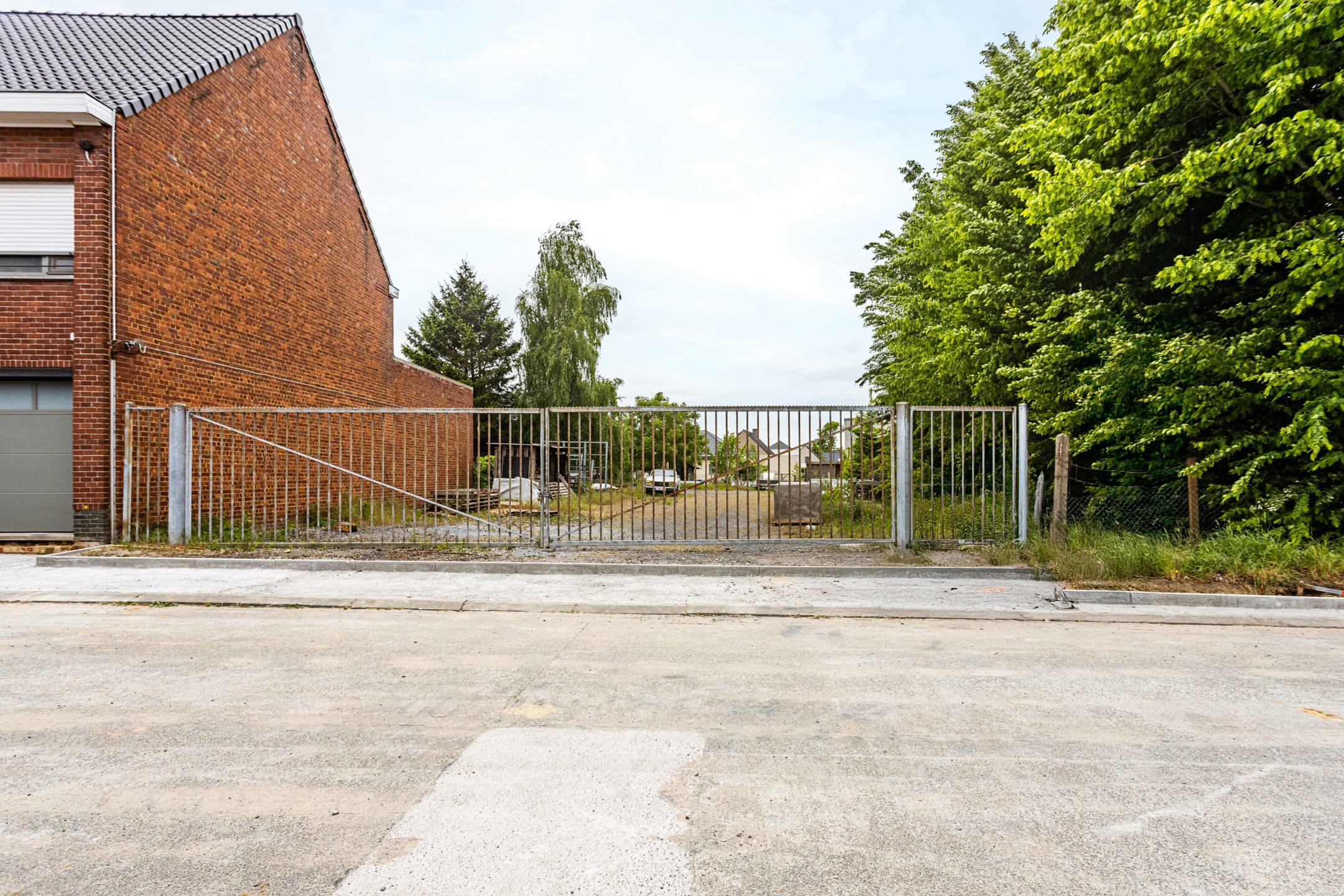 Atelier/loods met bouwgrond en parking in Nederename foto 15