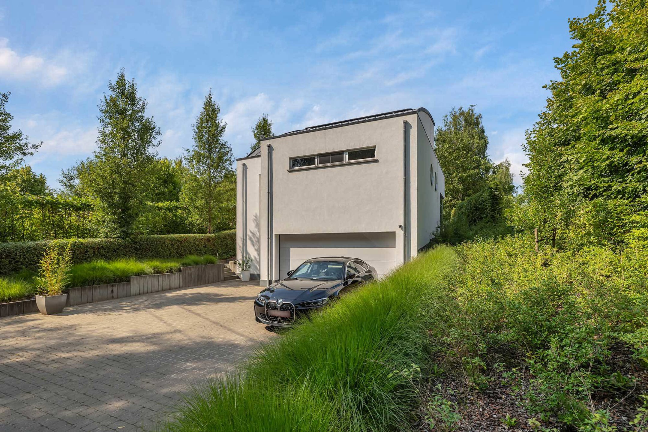 Exclusief gerenoveerde villa te koop in Idegem  foto {{pictureIndex}}