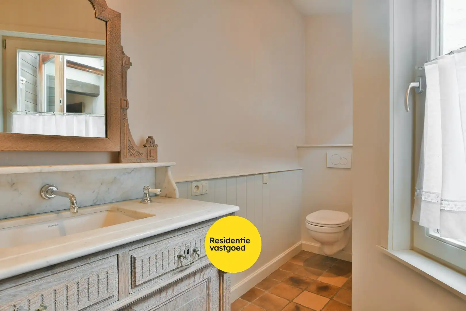 Charmante stadswoning in het hart van Brugge – ideaal als vakantieverblijf foto 11