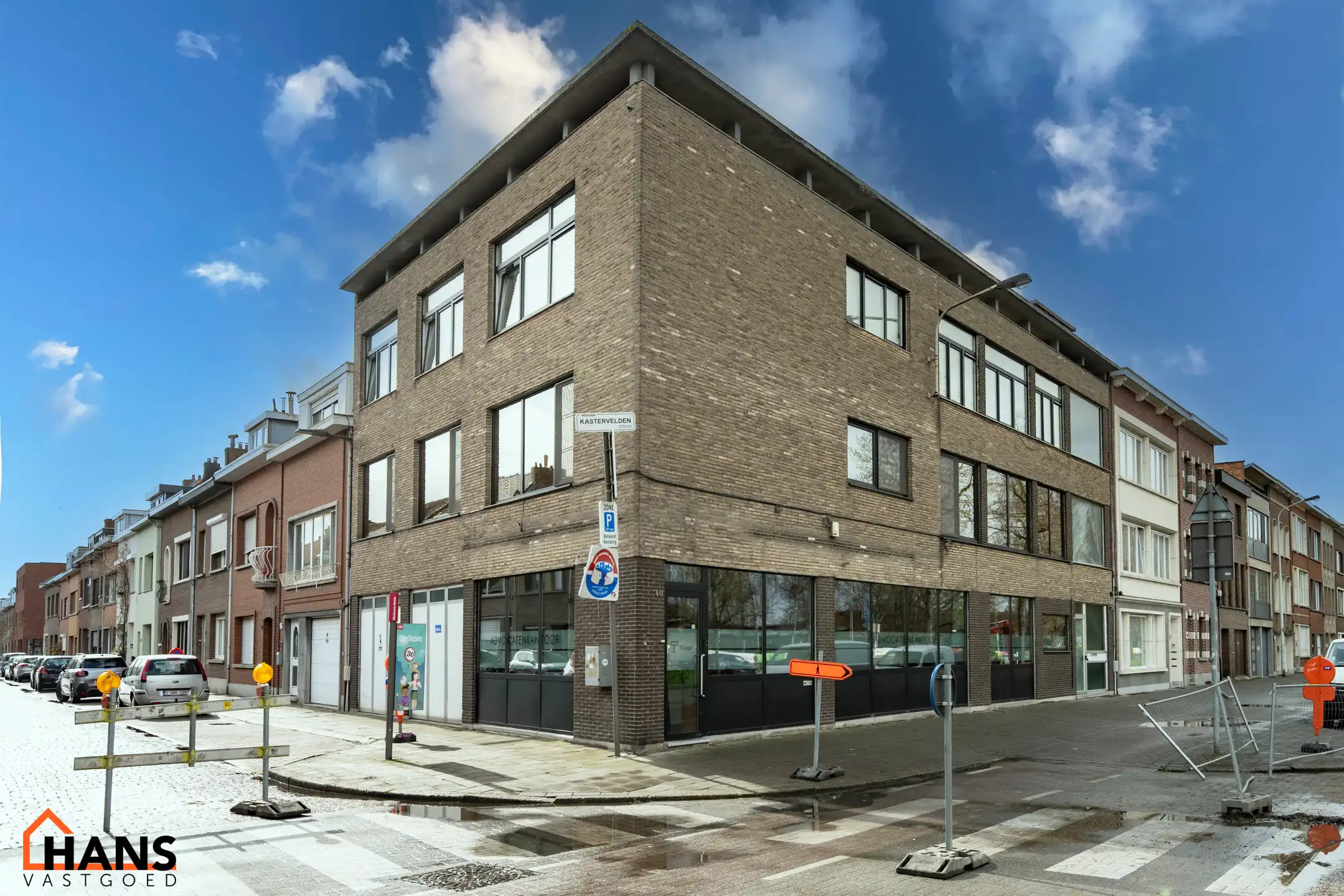 Ruim en praktisch ingedeeld kantoor met diverse mogelijkheden foto 15