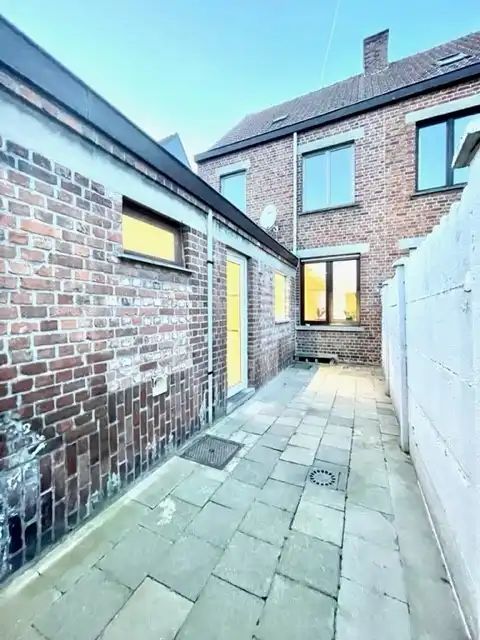 WONING | 2 KAMERS | TUIN |PARKING | GARAGE foto 15