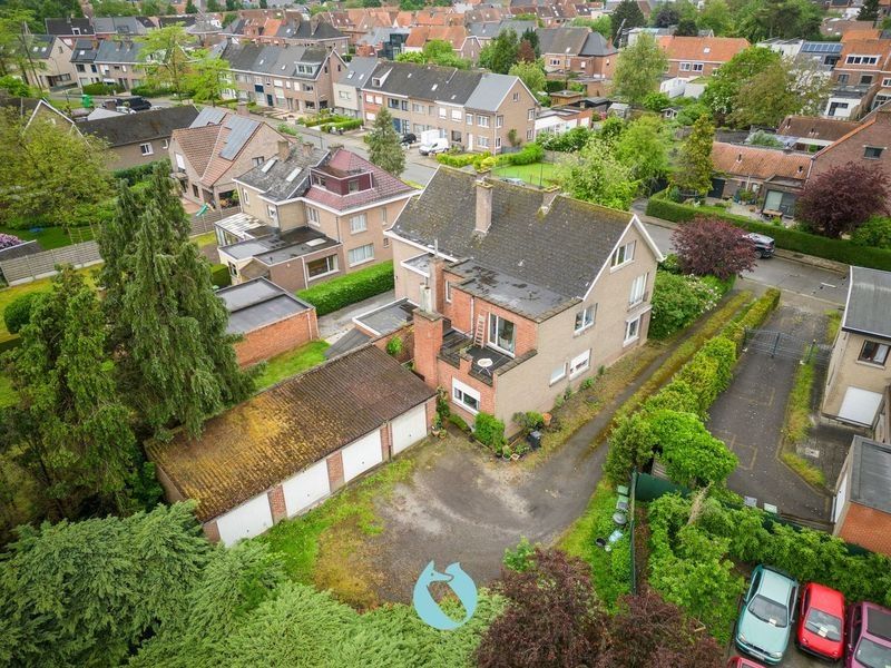 Opbrensteigendom: 2 appartementen en 4 garages foto 1