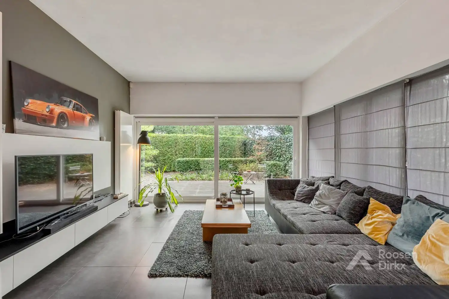 Gezinswoning met stijlvolle architectuur op wandelafstand van natuurgebied foto 10
