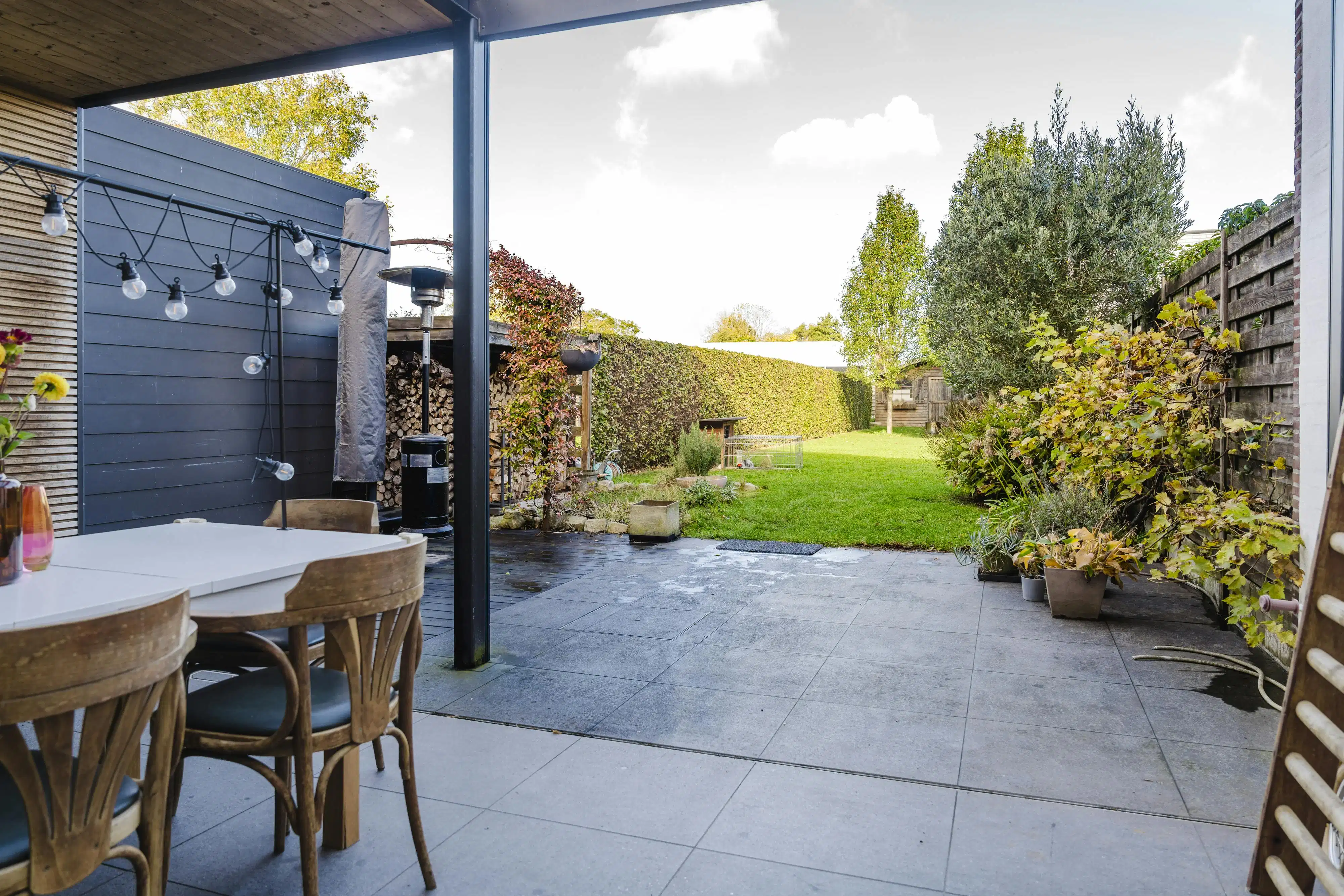 Instapklaar huis met 3 slaapkamers en tuin te koop in Wevelgem! foto 9