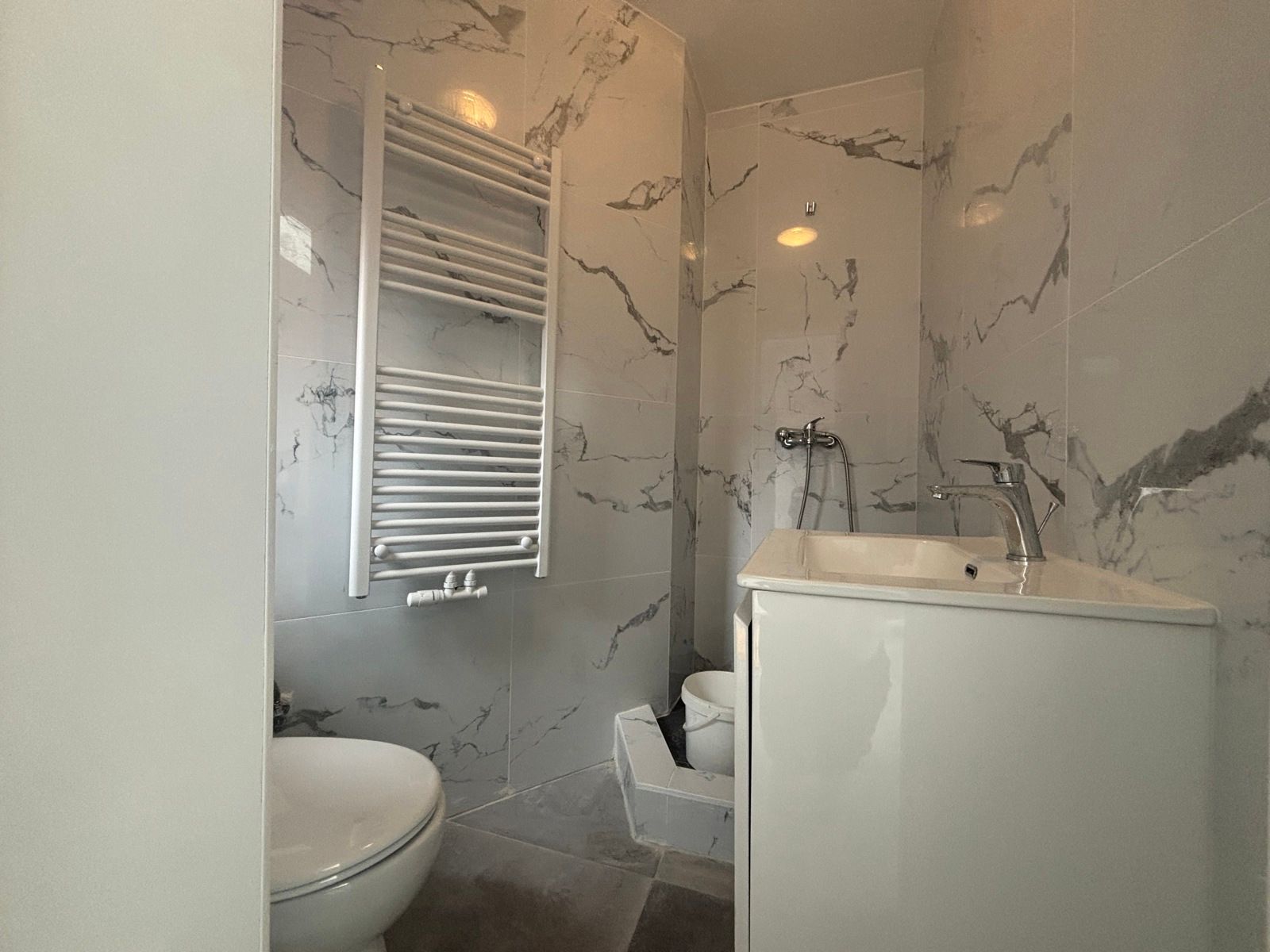 Vernieuwde woning met 3 slaapkamers!  foto 9