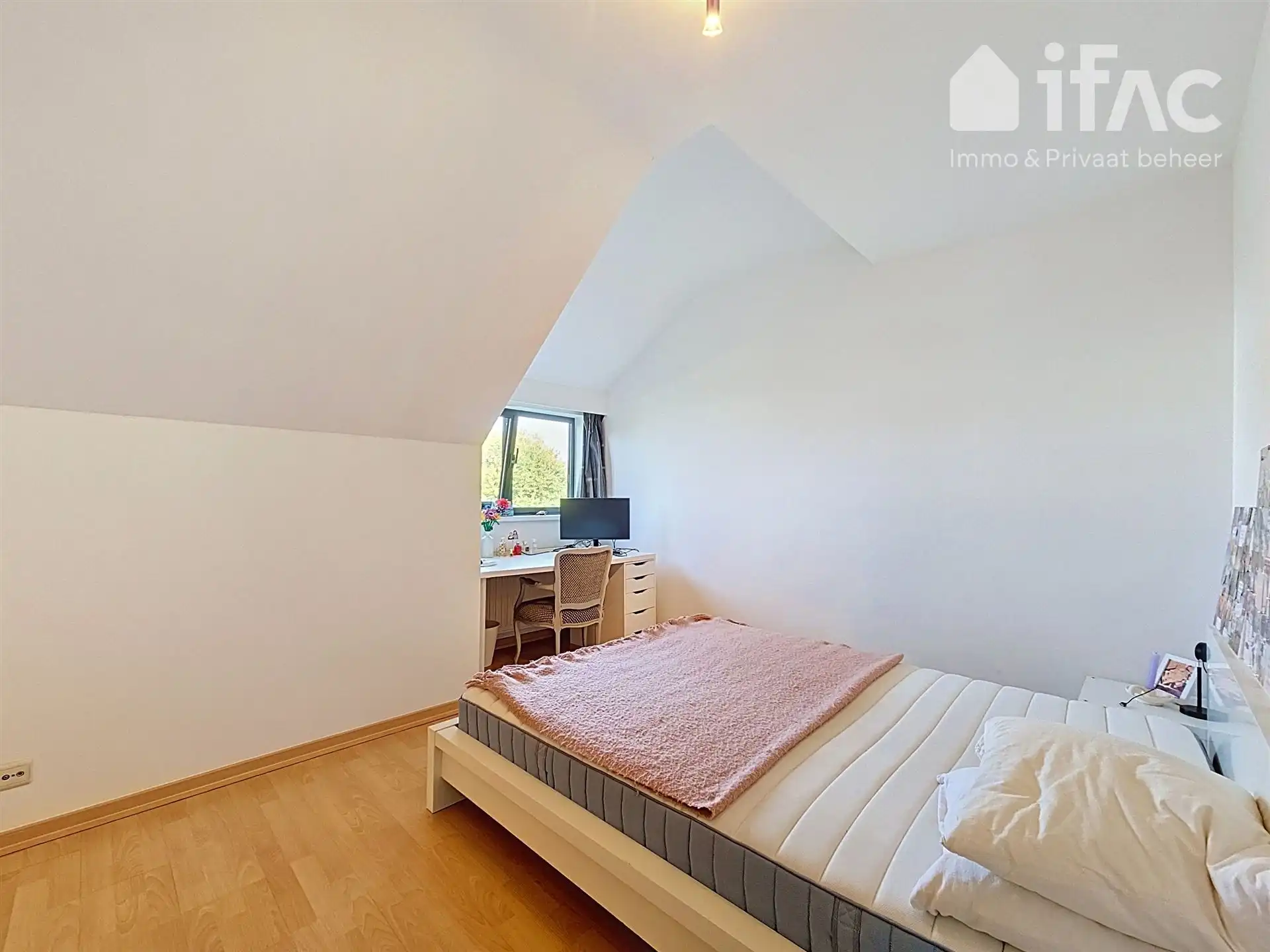 Goed gelegen en energiezuinige duplex met 3 slaapkamers foto 11