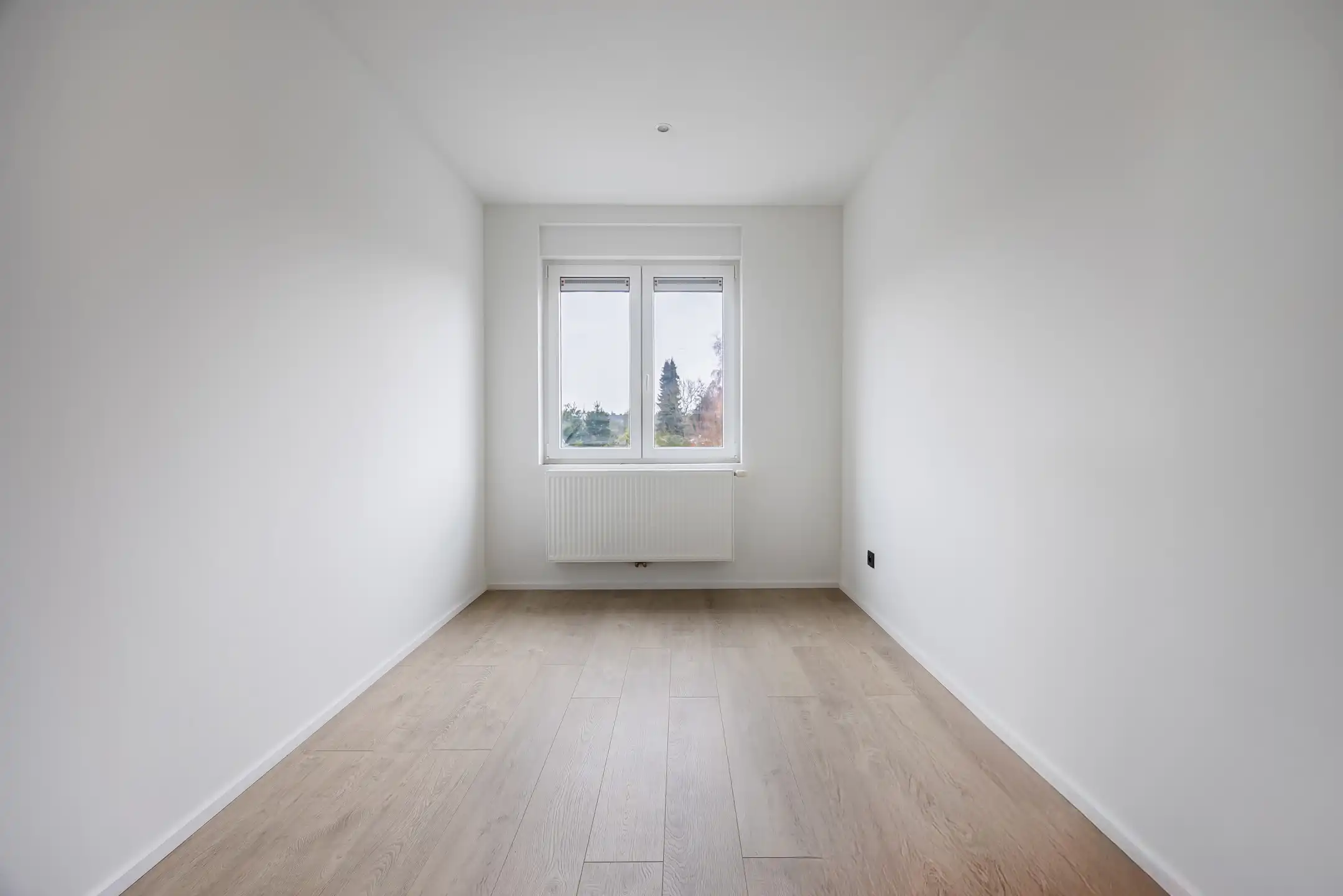 Volledig gerenoveerde woning in het hart van Wijnegem foto 19