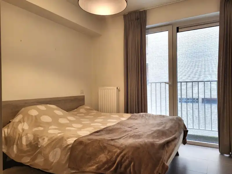 Recent 2-slaapkamer appartement met zijdelings zeezicht foto 5