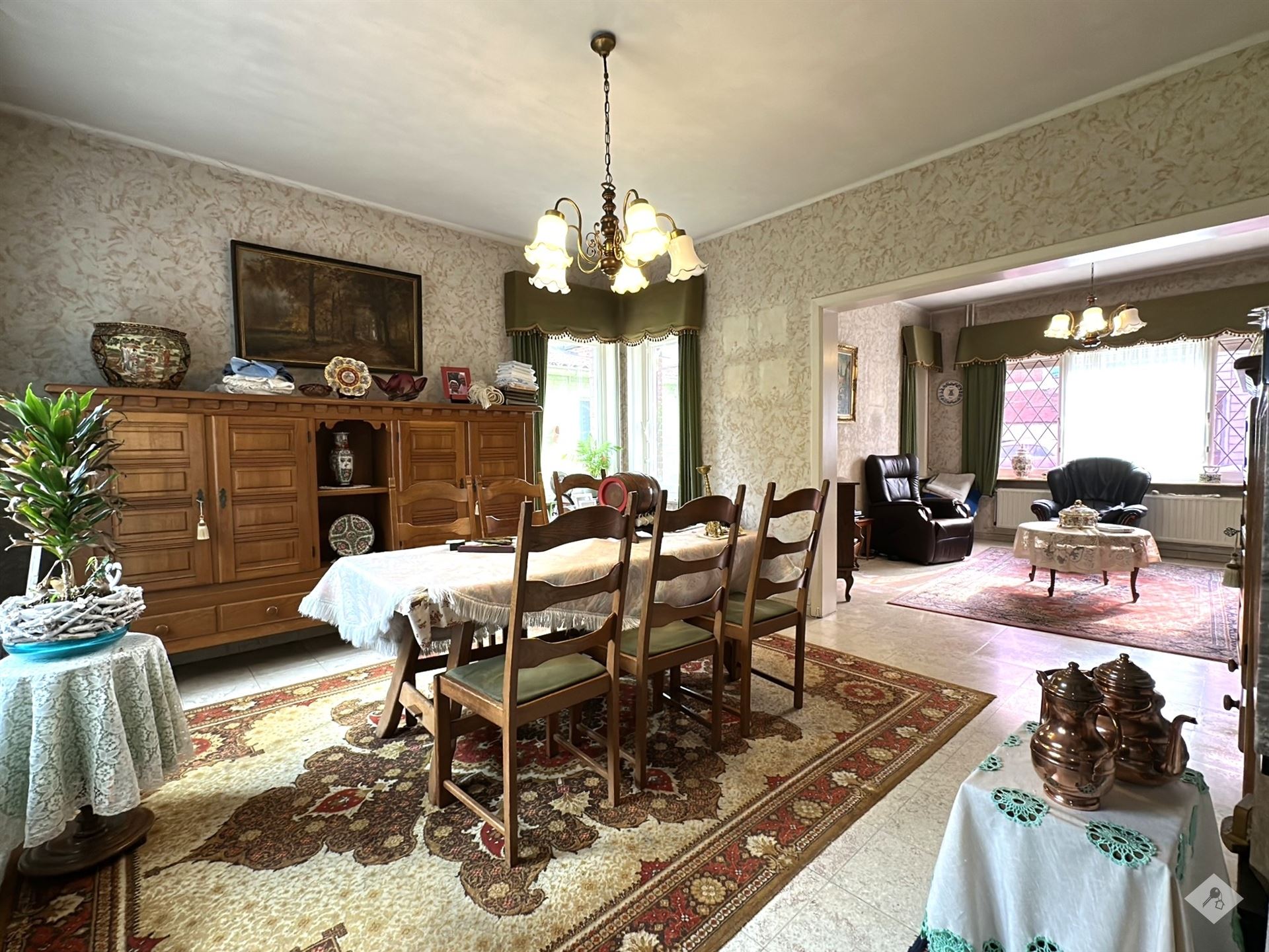 Charmante op te frissen woning met veel potentieel foto 4