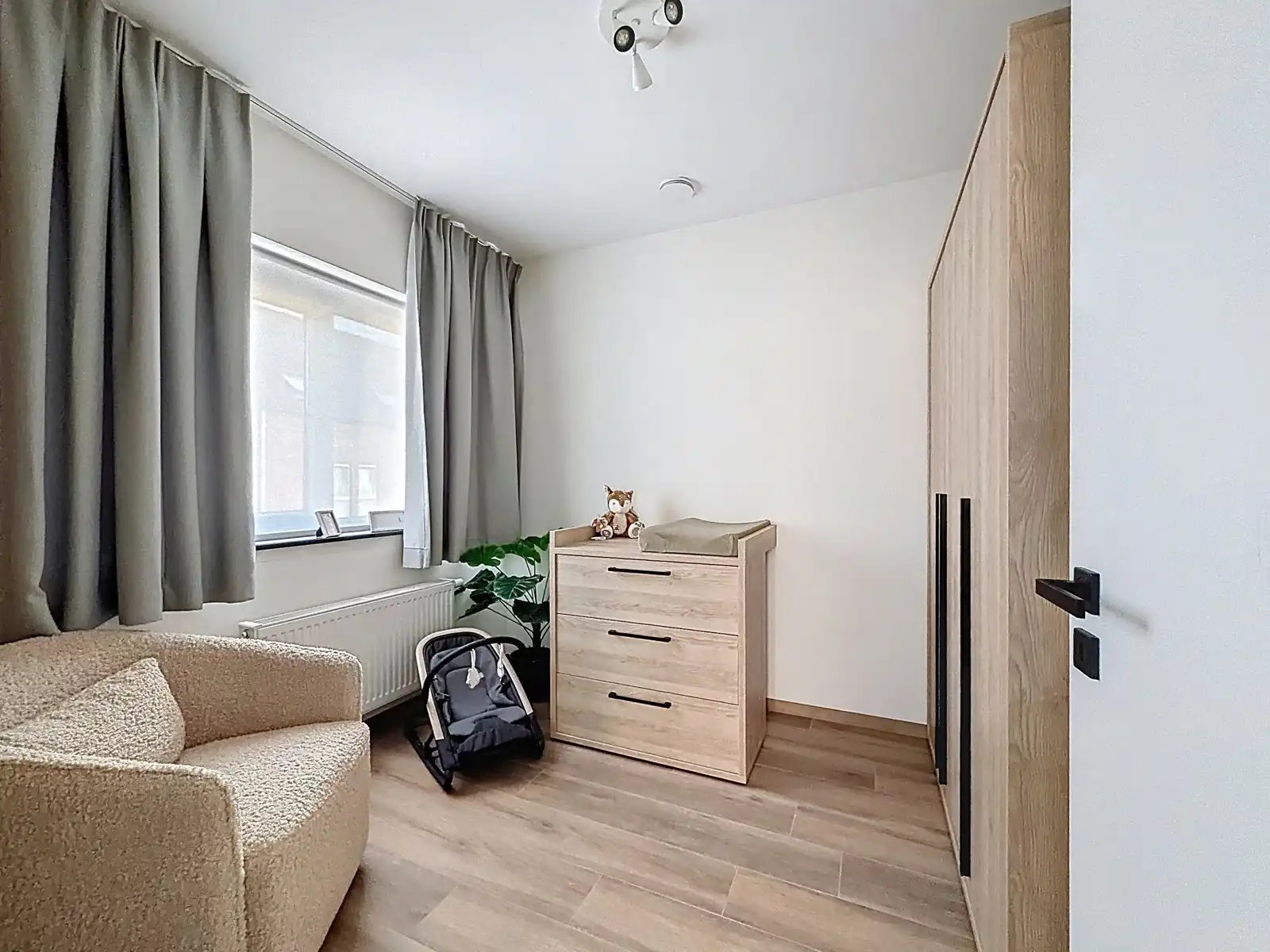 Recente, Instapklare HOB met 4 SLPK, Garage én Tuin! foto 9