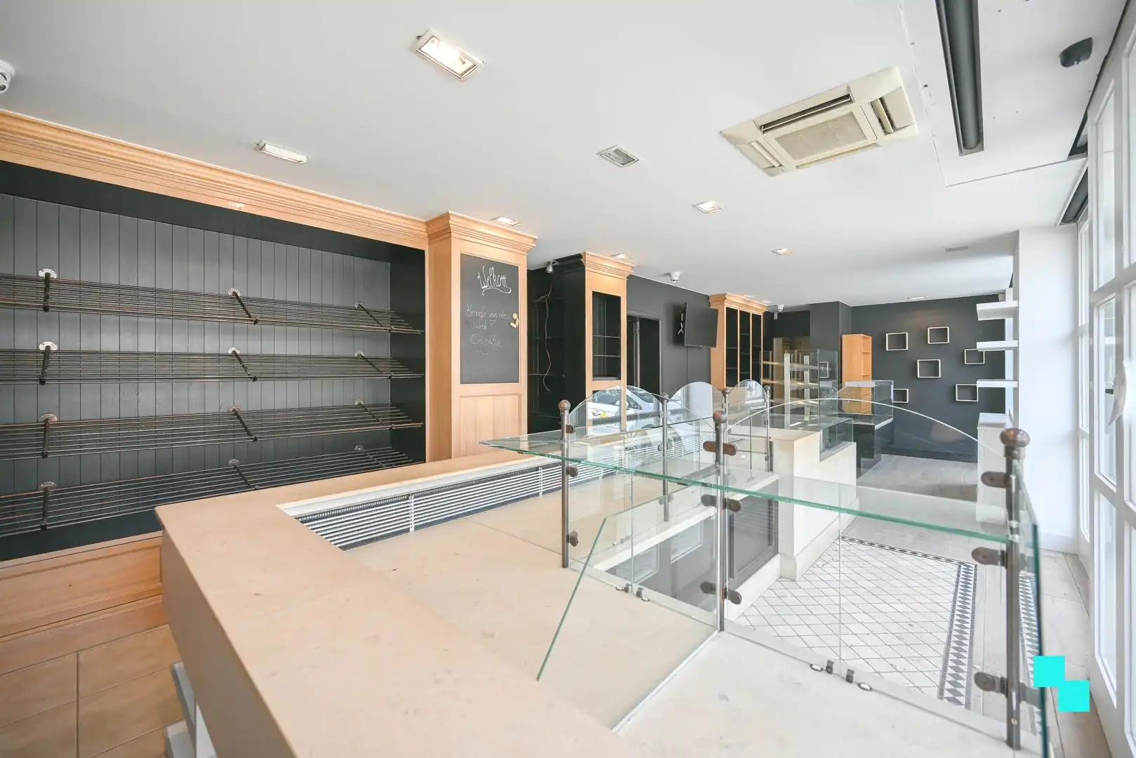 Riante handelswoonst in Waregem foto 6