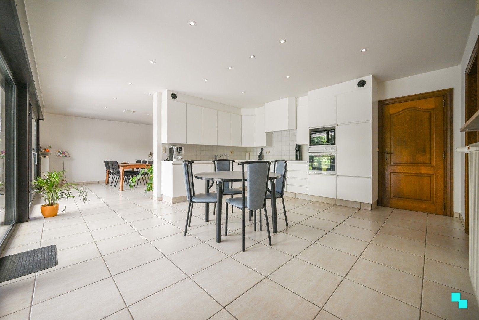 Alleenstaande woning met inpandige garage te Izegem foto 13