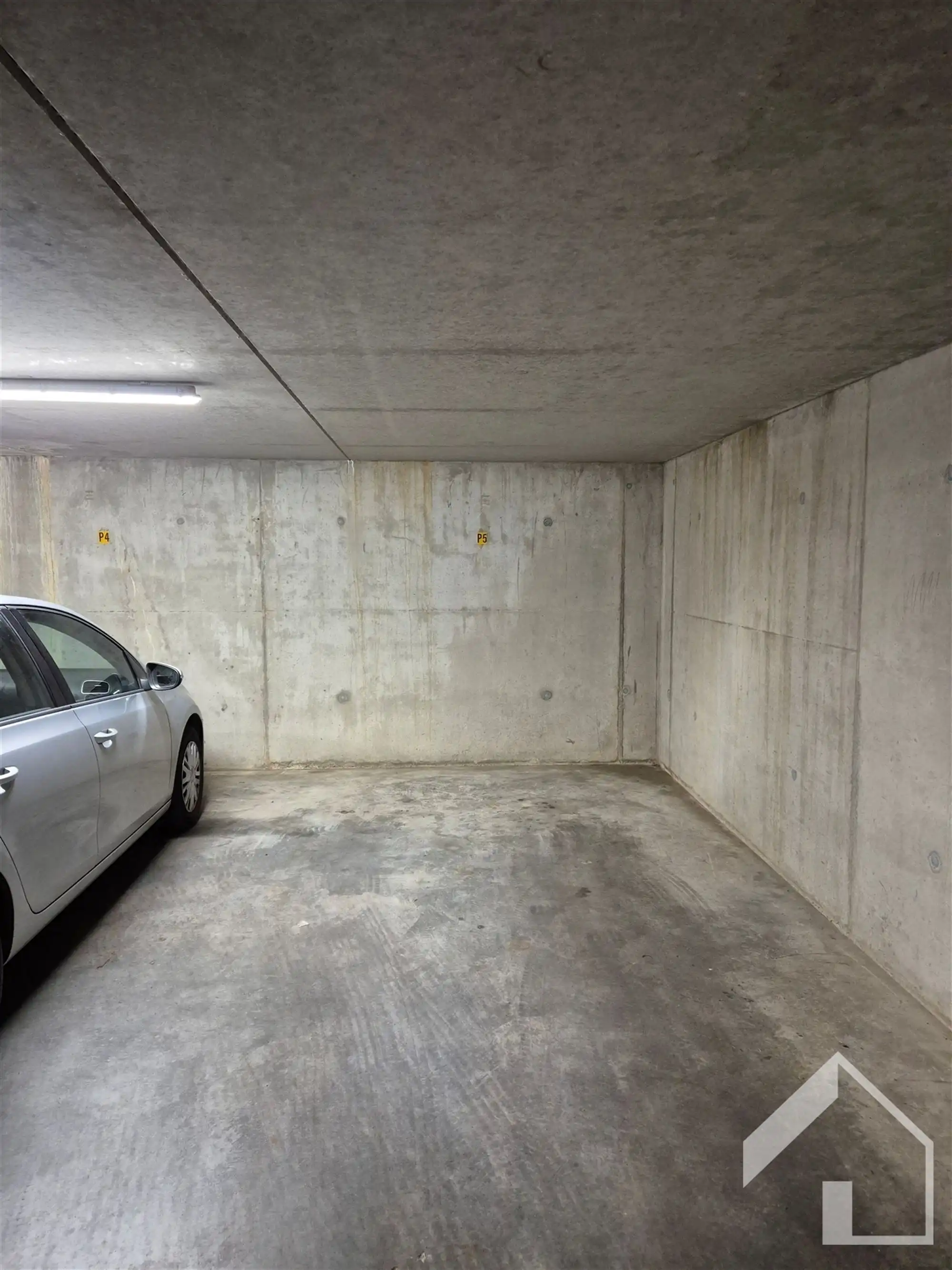Nieuwbouwappartement op 1e verdieping met lift, 2 slaapkamers, autostaanplaats en kelder foto 14