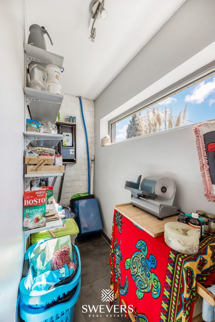 Charmante gerenoveerde woning met uitbreidingsmogelijkheden op rustige locatie in Koersel foto 12