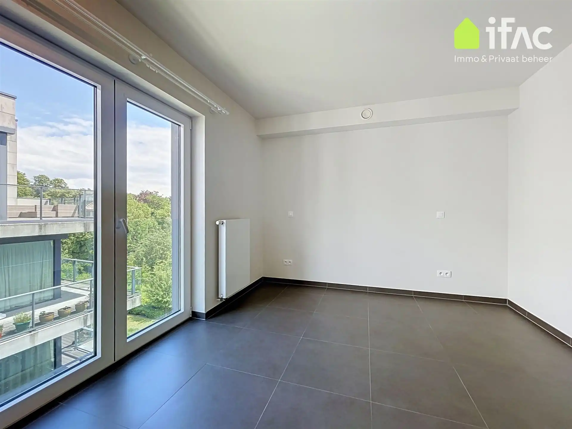 Lichtrijk penthouse appartement met ruim terras foto 12