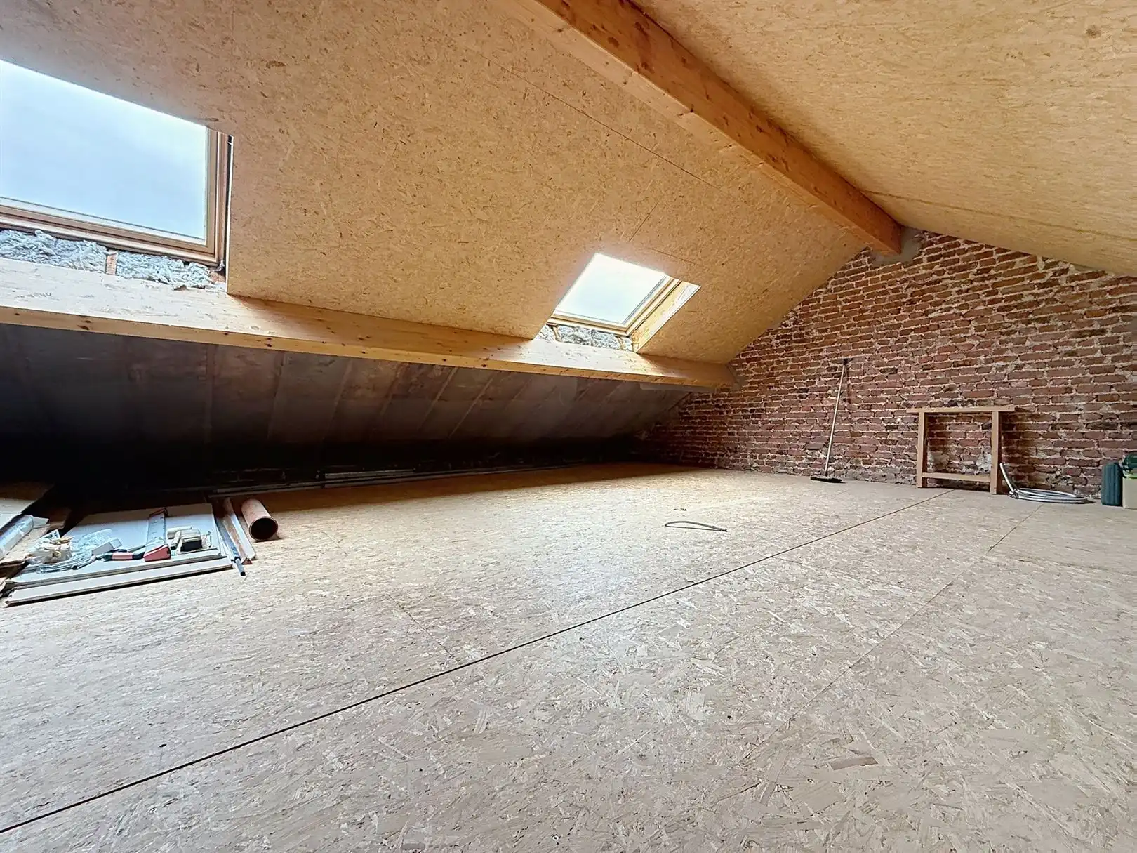 Ruime rijwoning met 5 slkps, inrichtbare zolder, tuin, 5a 47ca foto 29