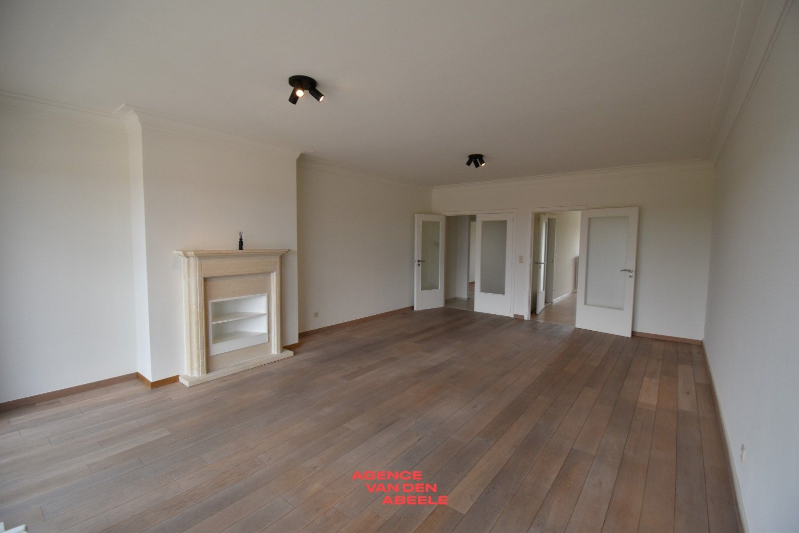 Appartement met 3 slaapkamers, 2 terrassen en garage foto 3