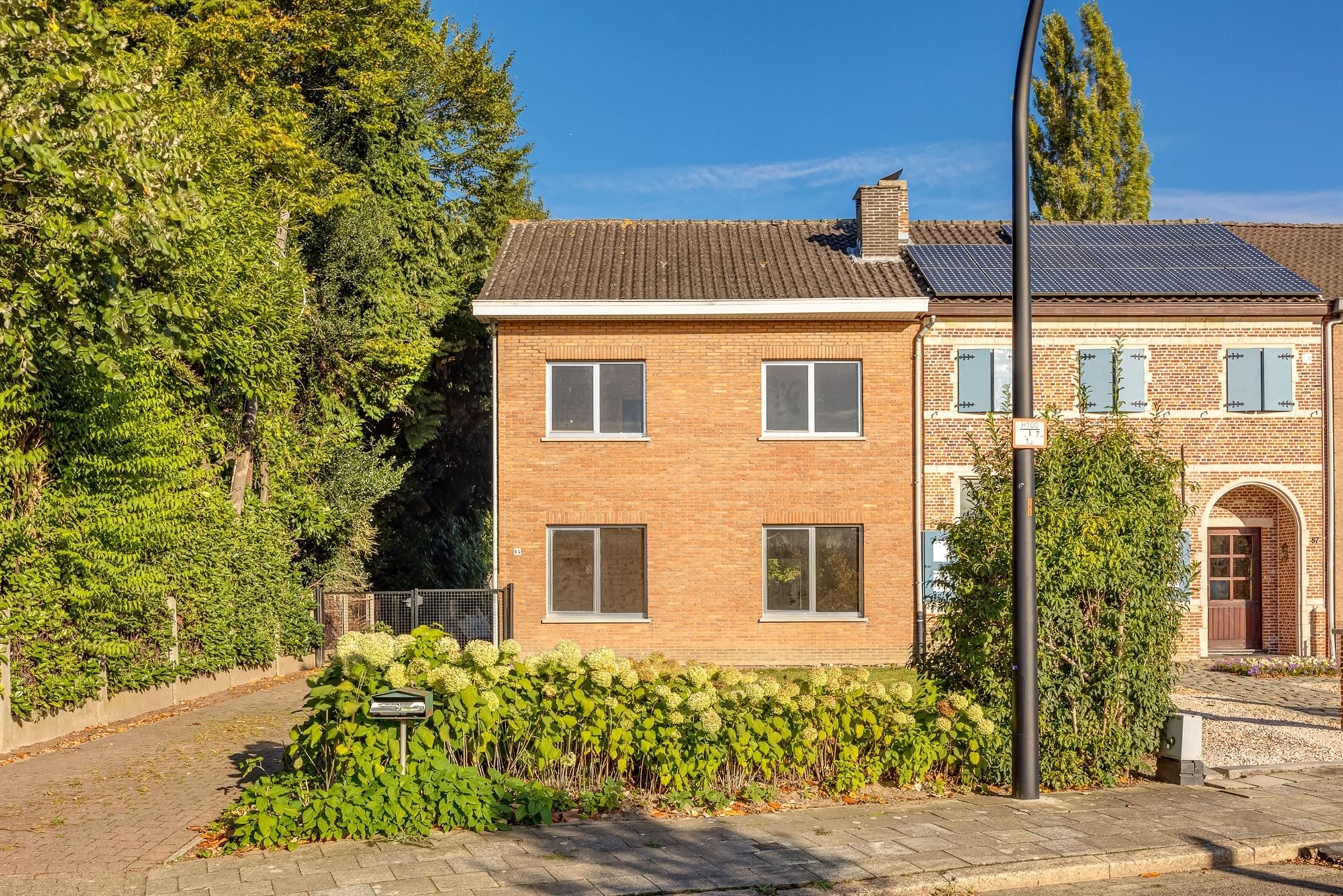 Hoofdfoto van de publicatie: Te renoveren HOB op toplocatie