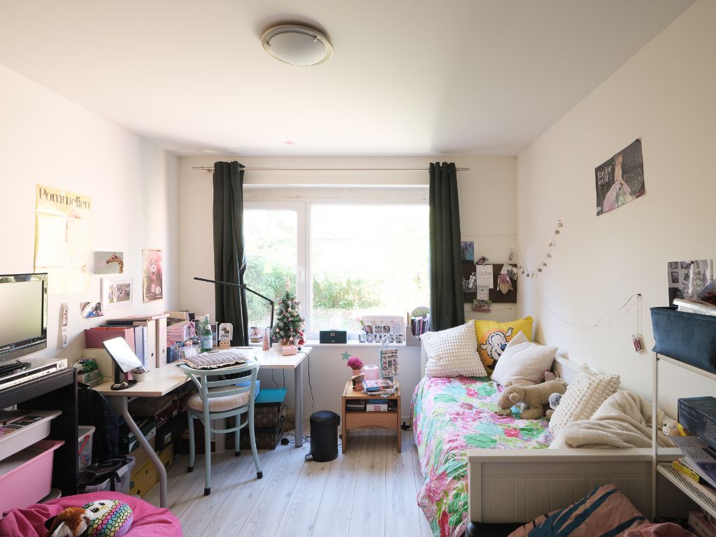 Instapklaar 2-slpk appartement met een ruime, private tuin foto 7