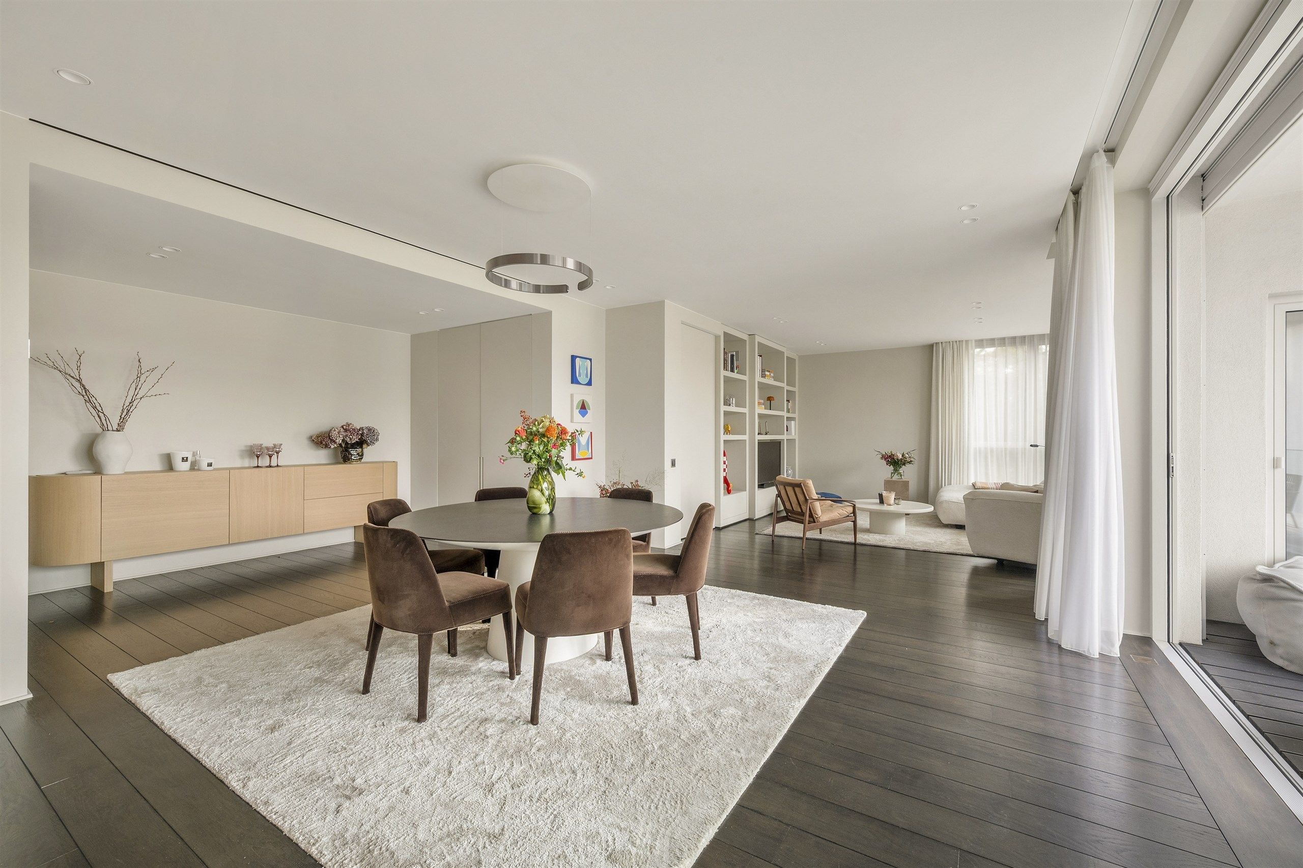 Machtig, prachtig luxe appartement met frontaal Leiezicht! foto 17
