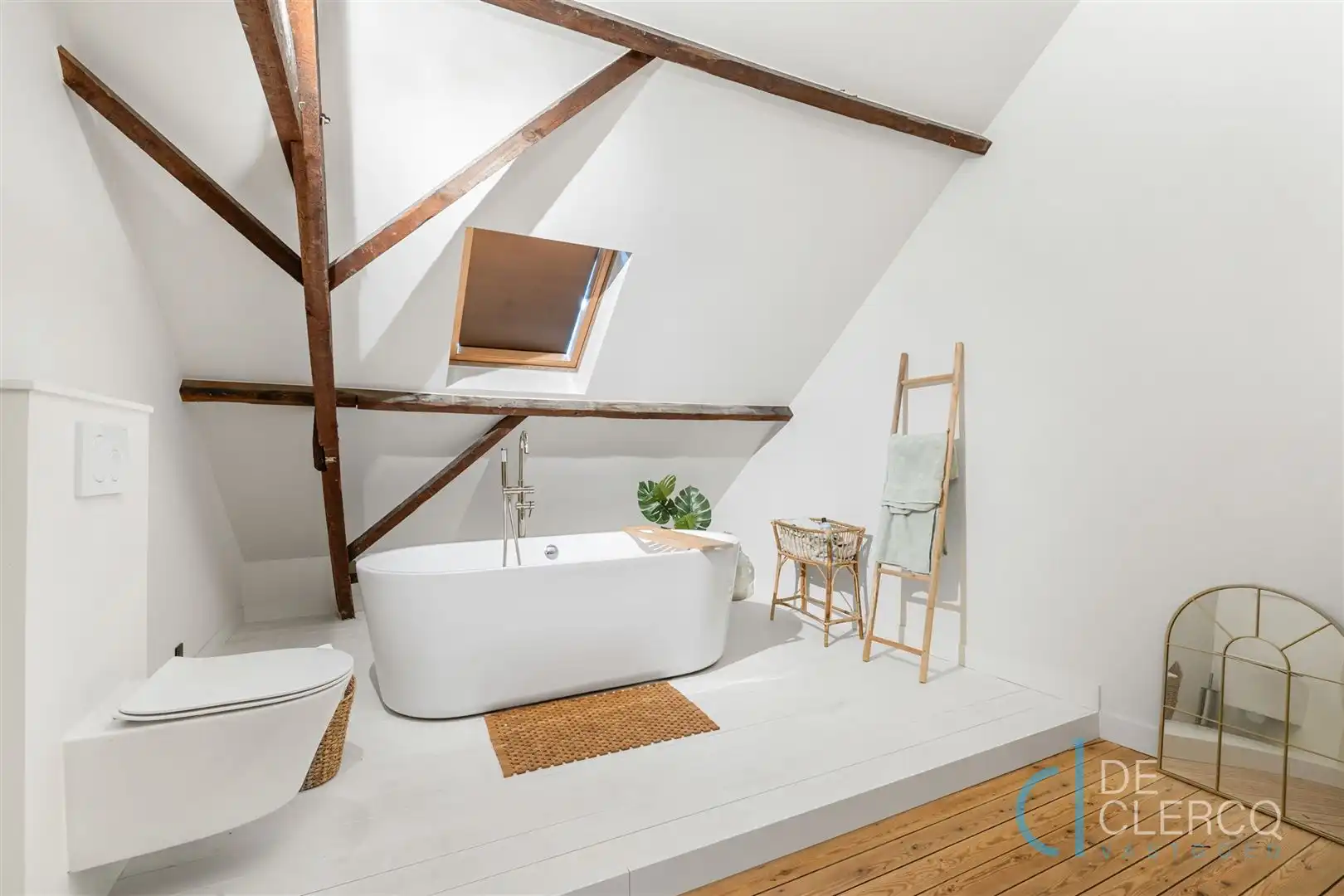 Instapklare woning te koop in centrum Lochristi!  foto 15