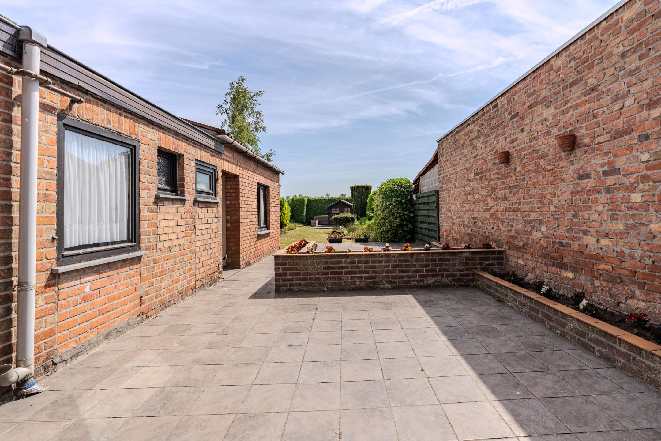 Charmante woning met veel potentieel in hartje Oudenburg! foto 15