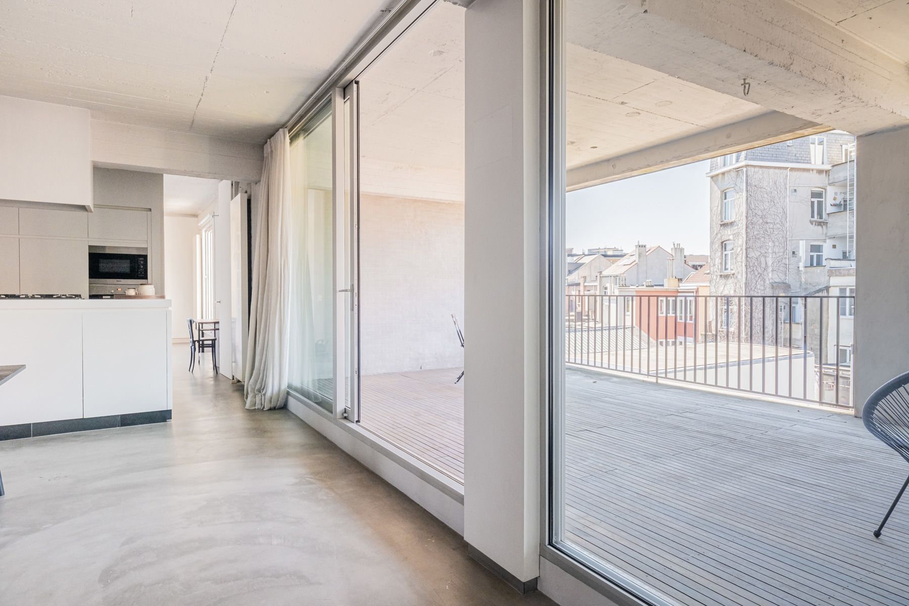 Loft met 2 slaapkamers en mega terras in Zurenborg foto 2