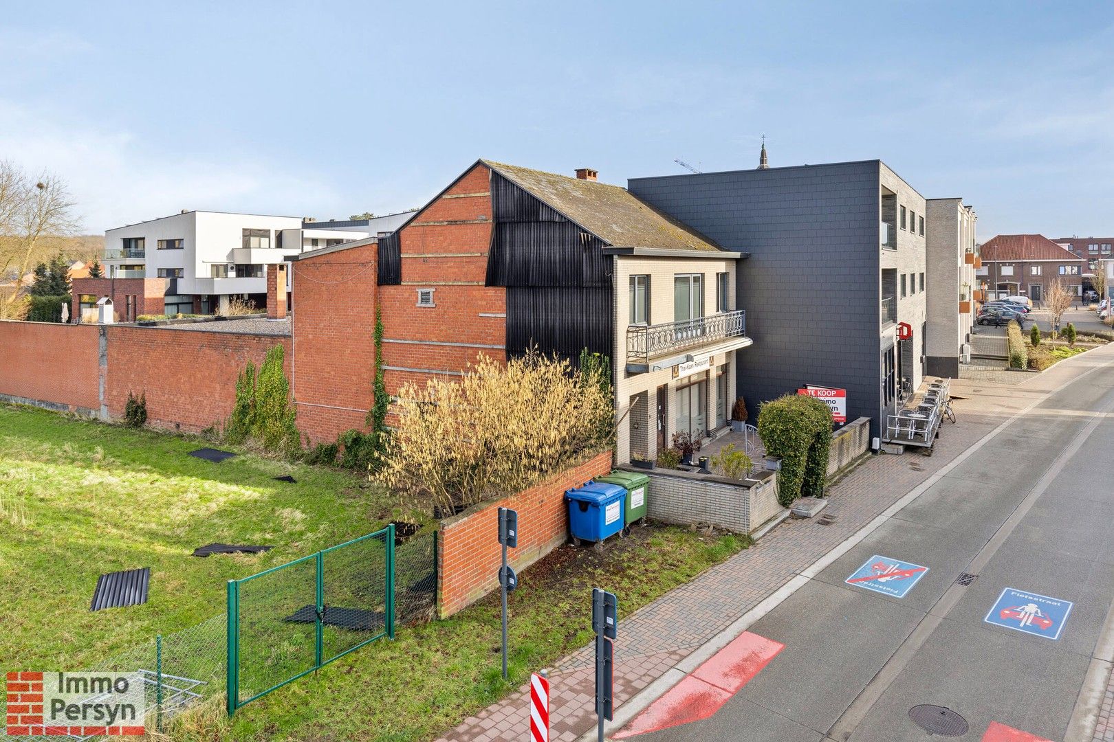 Horeca met woonst foto {{pictureIndex}}