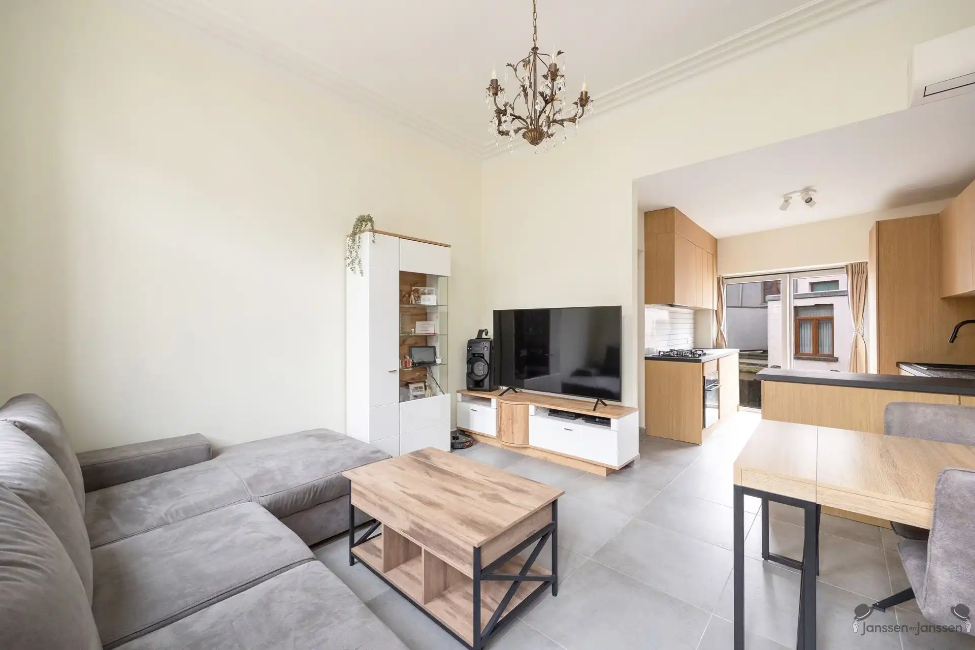 Gerenoveerde woning met modern comfort en gunstig EPC-label B foto 2