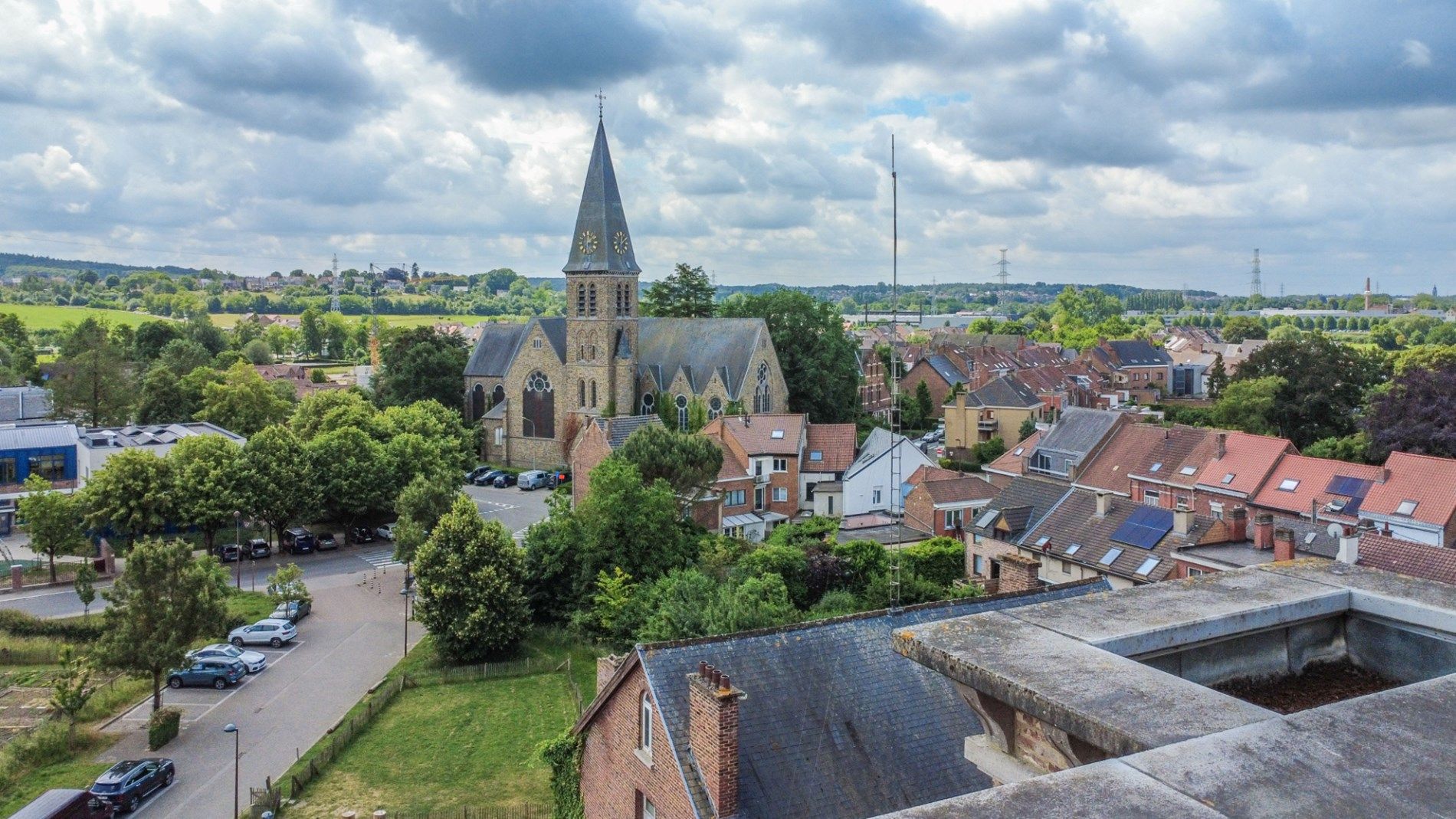 RUIME PENTHOUSELOFT MET 2 TERRASSEN + PARKING ! foto 21