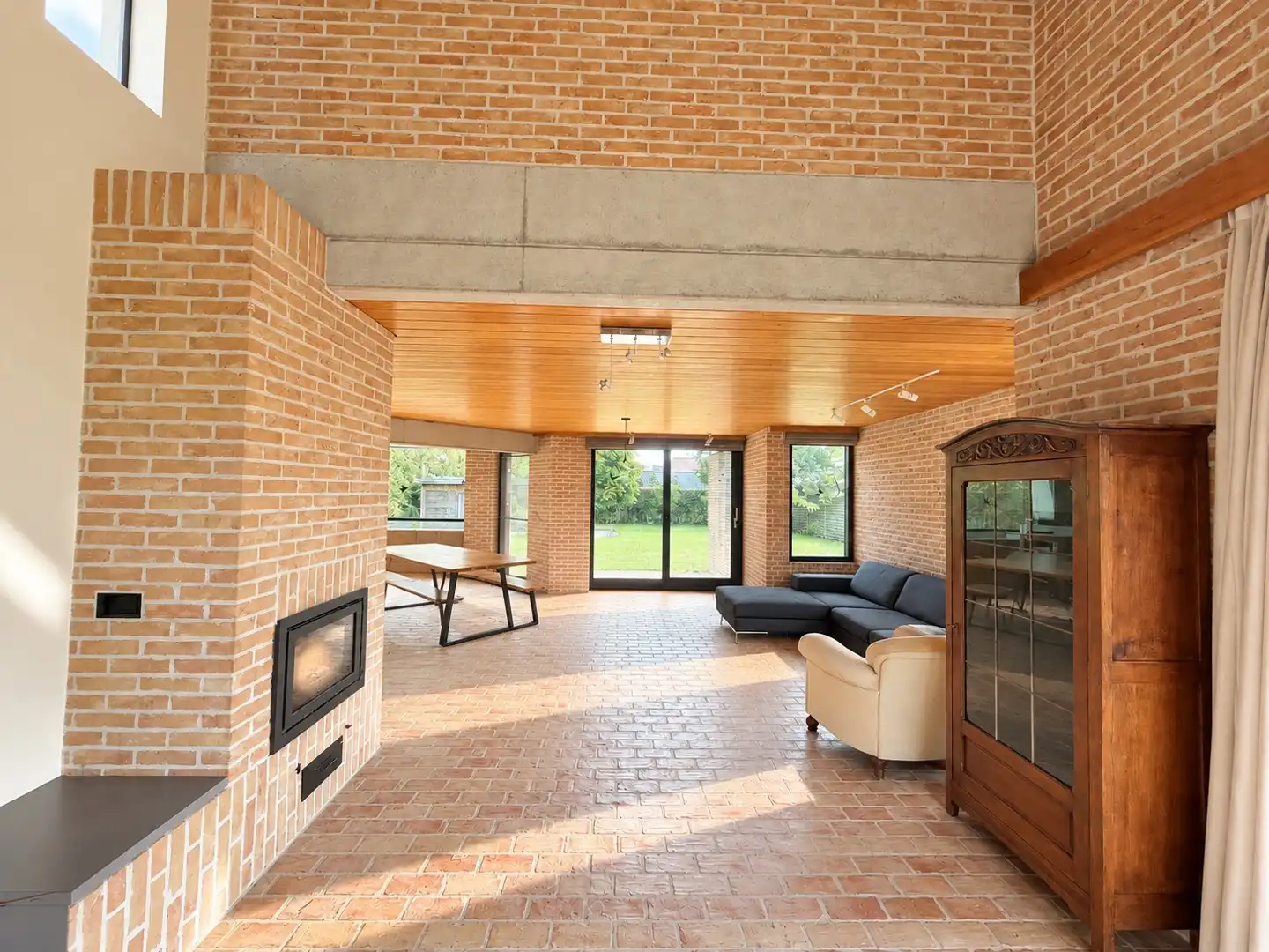 Ruime, lichtrijke en instapklare woning op een heerlijke locatie in Zomergem foto 8
