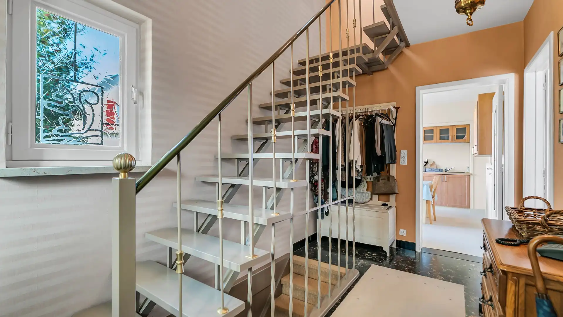 Op te frissen woning met 3 slpkrs te Maasmechelen foto 18