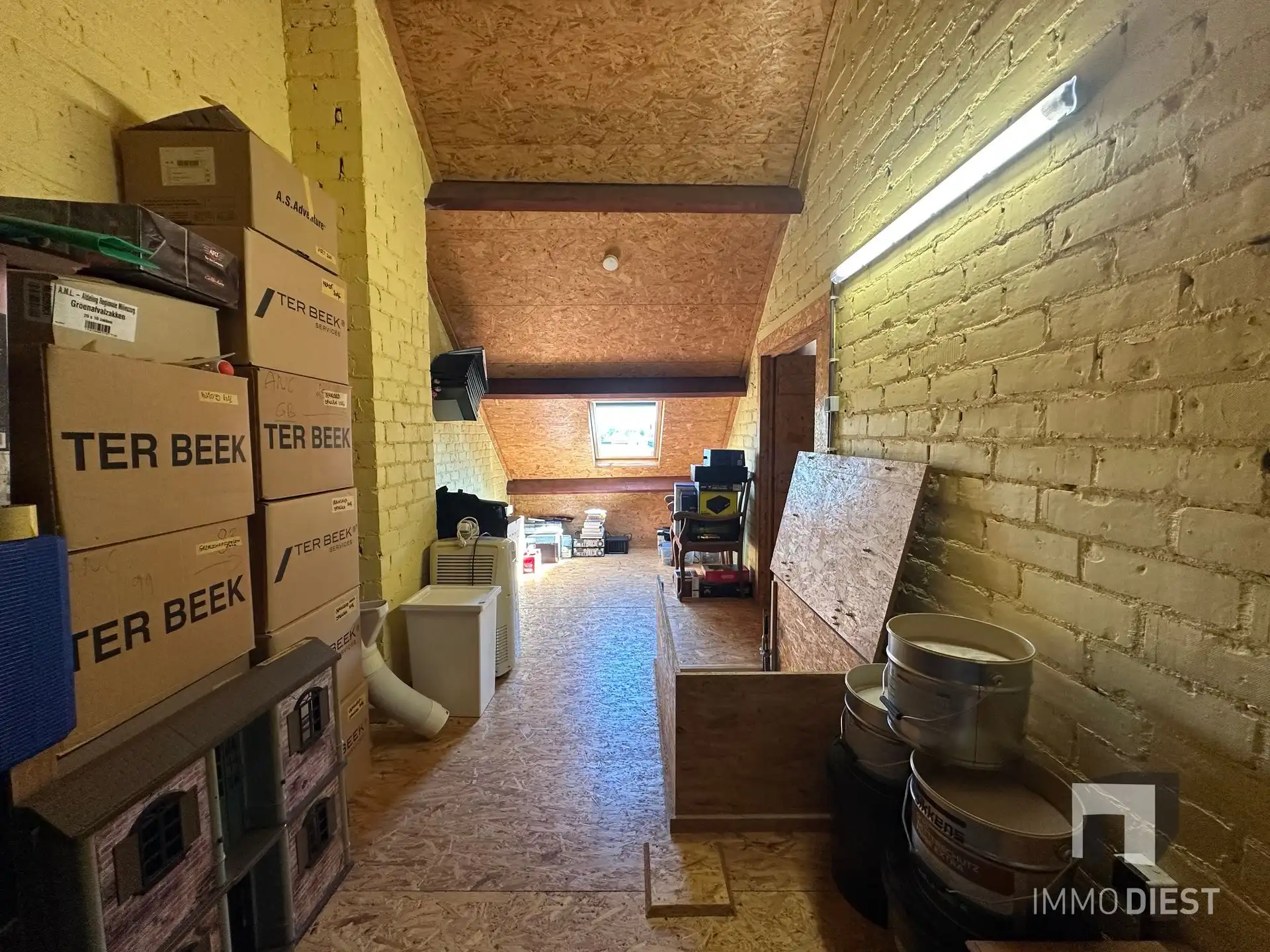 Zonnige woning met 3 slpks, garage en tuin foto 22