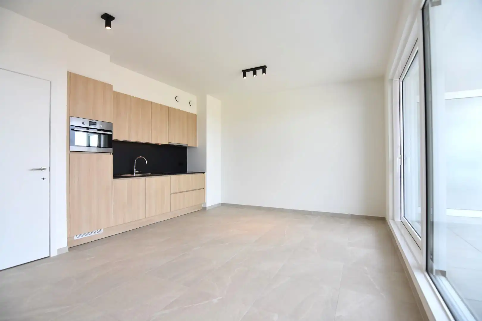 Mooi nieuwbouw 2-slpk appartement in ROULEVARD foto 5