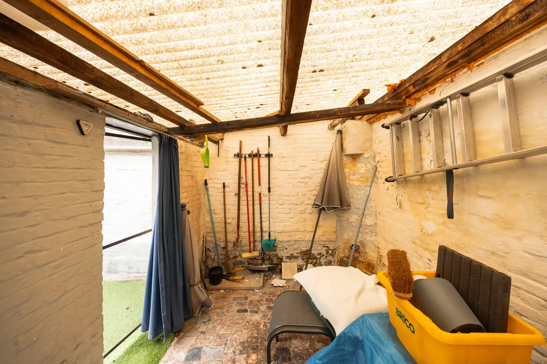 Ruime woning met veel potentieel in Mechelen foto 31