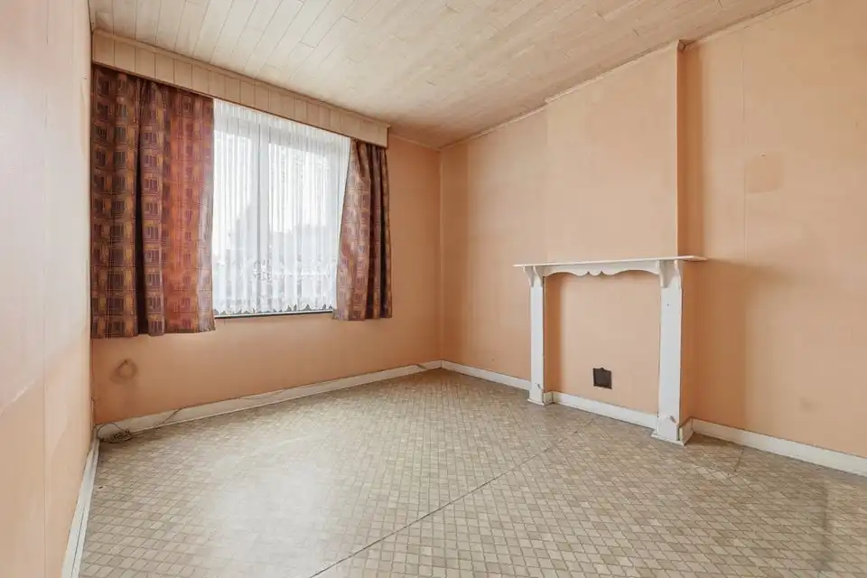 TE RENOVEREN GEZINSWONING OP EEN MOOI PERCEEL IN ZEPPEREN foto 23