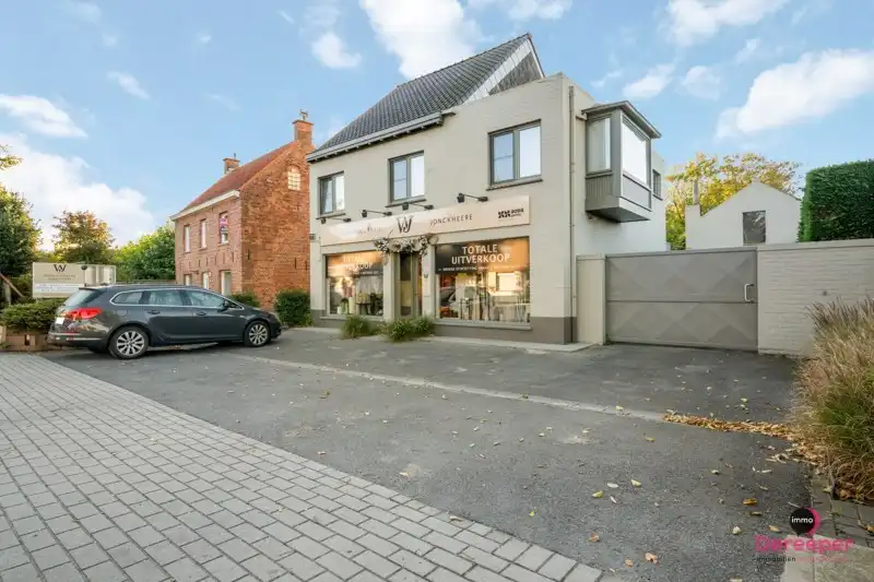 Commercieel sterk handelspand met woonst en opslag op topligging – alles op één perceel van 817m² foto 21