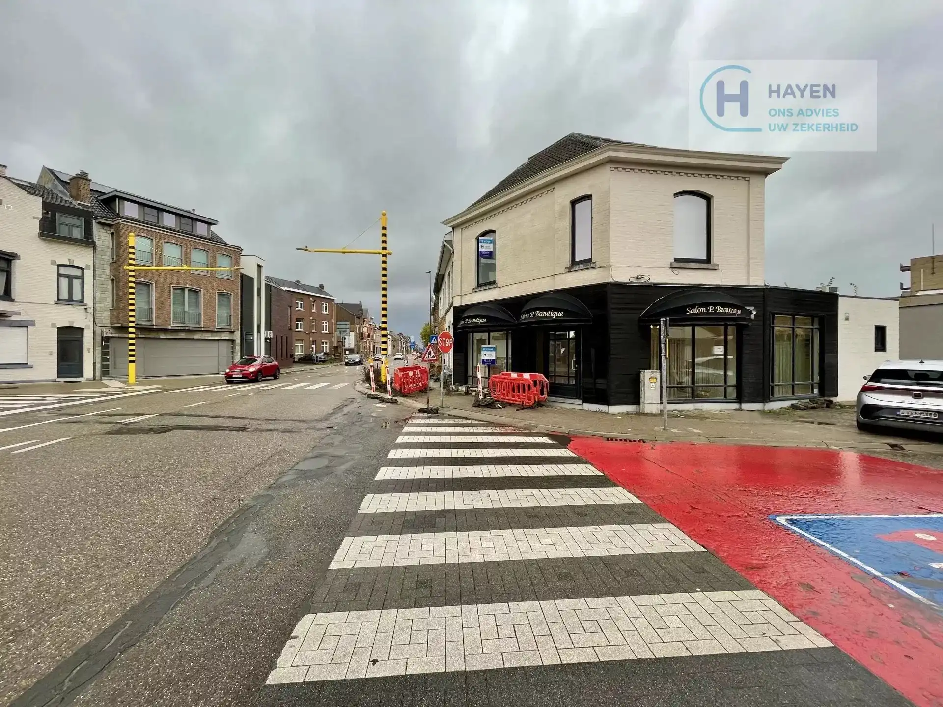Commerciële hoekwoning met sterke zichtlocatie foto 2