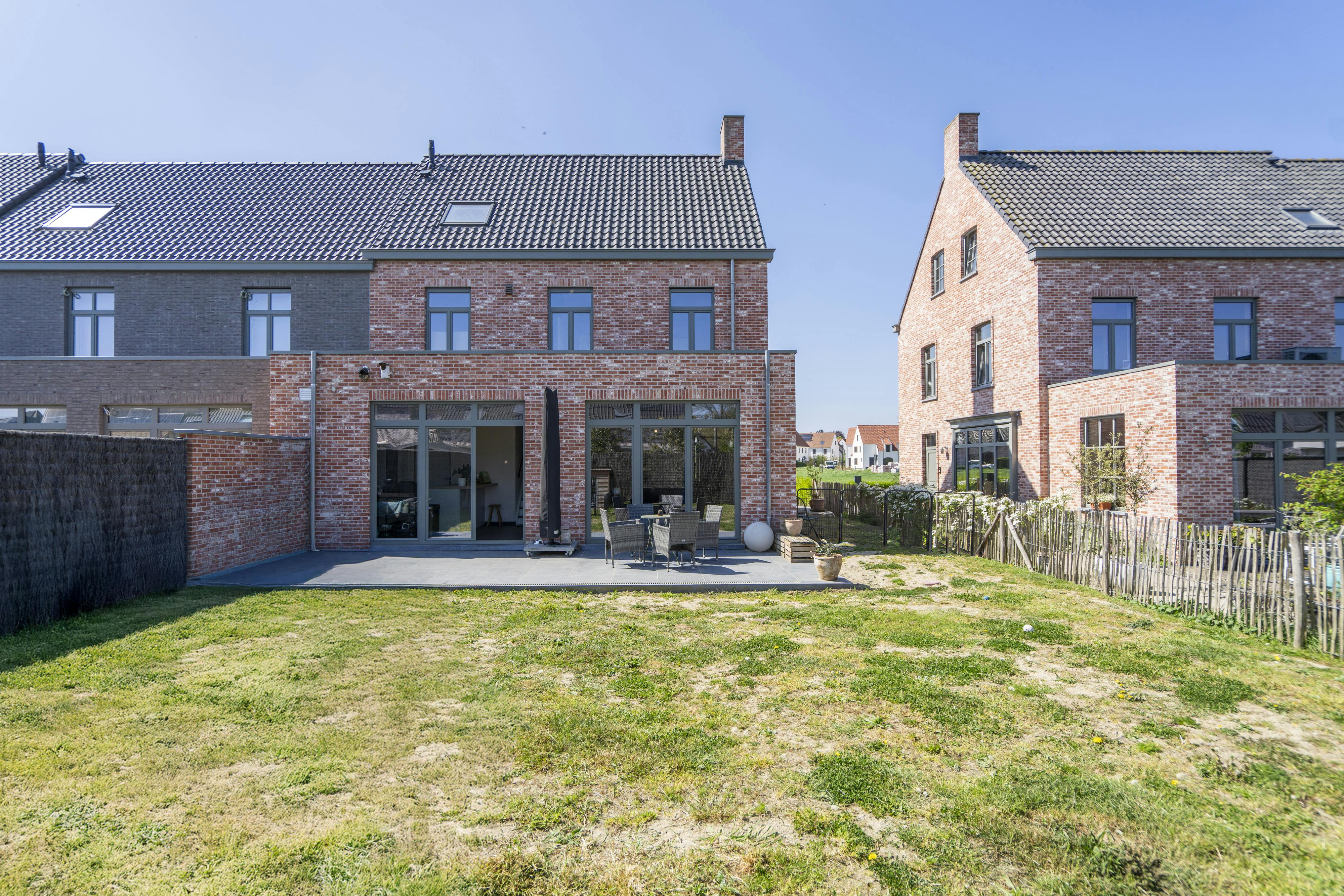 Lichtrijke gezinswoning met 4 slaapkamers te koop in Harelbeke! foto 9