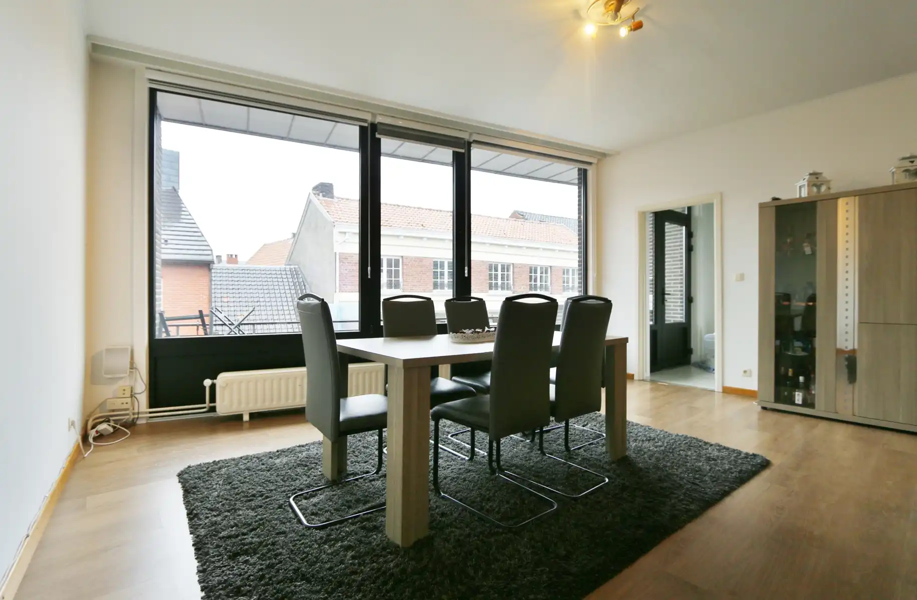 CENTRUM STAD - RUIM APPARTEMENT - 2 tot 3 SLK foto 5