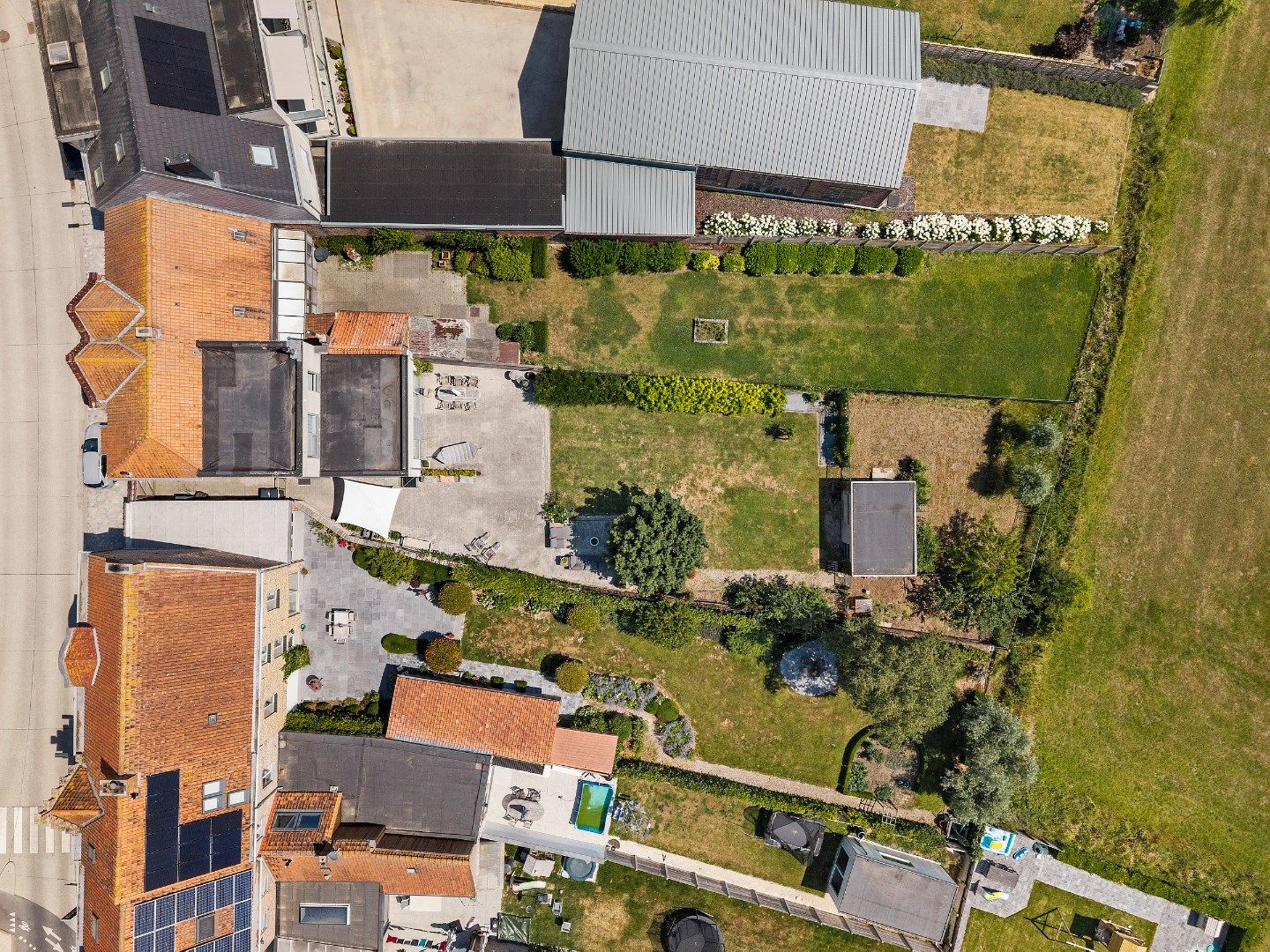 ENERGIEZUINIGE WONING MET 3 SLPKS, TOPAFWERKING EN GROTE TUIN foto 28