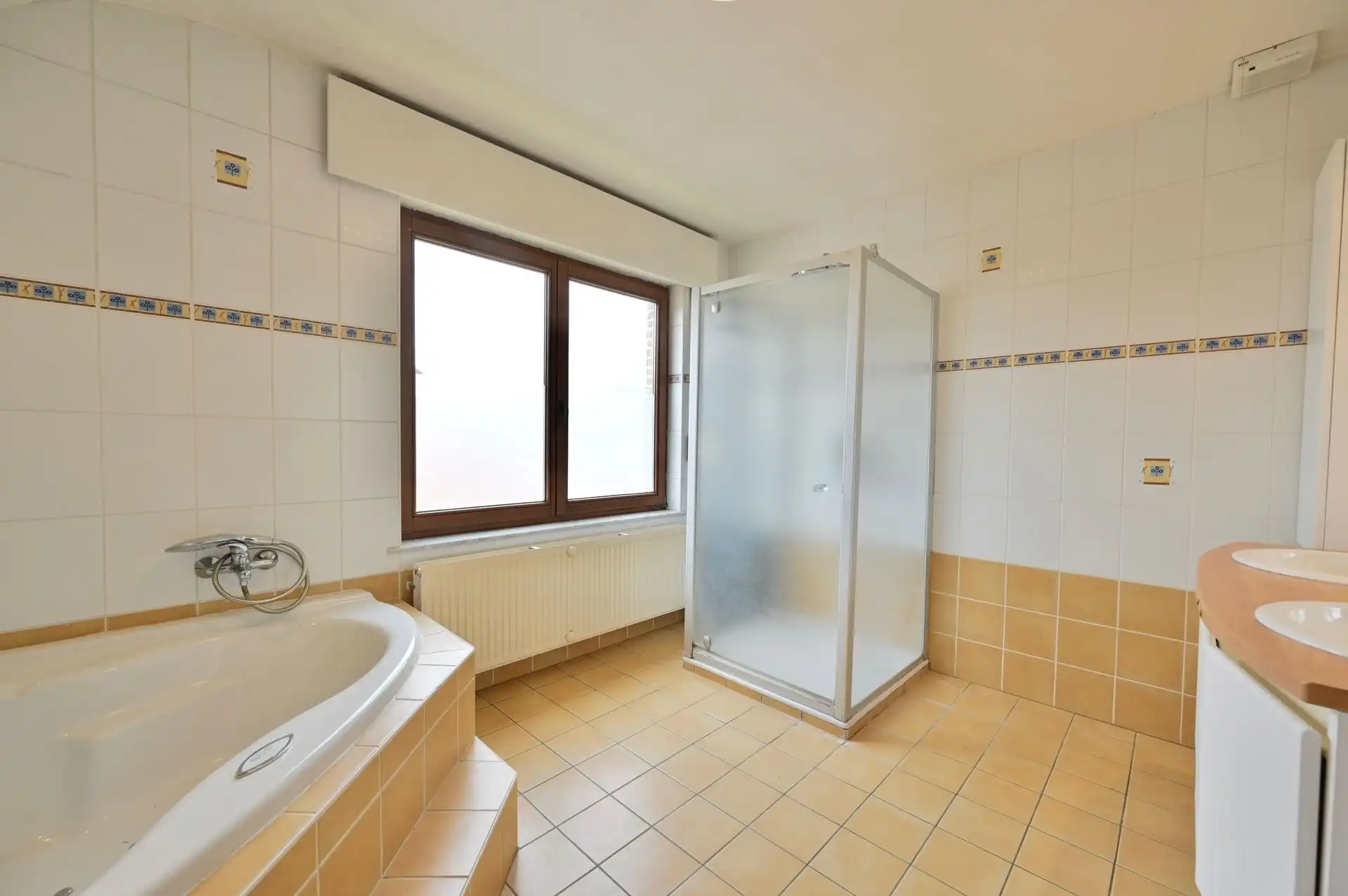 Statige landelijke woning met 4 slaapkamers op toplocatie – instapklaar en uitstekend gelegen foto 9