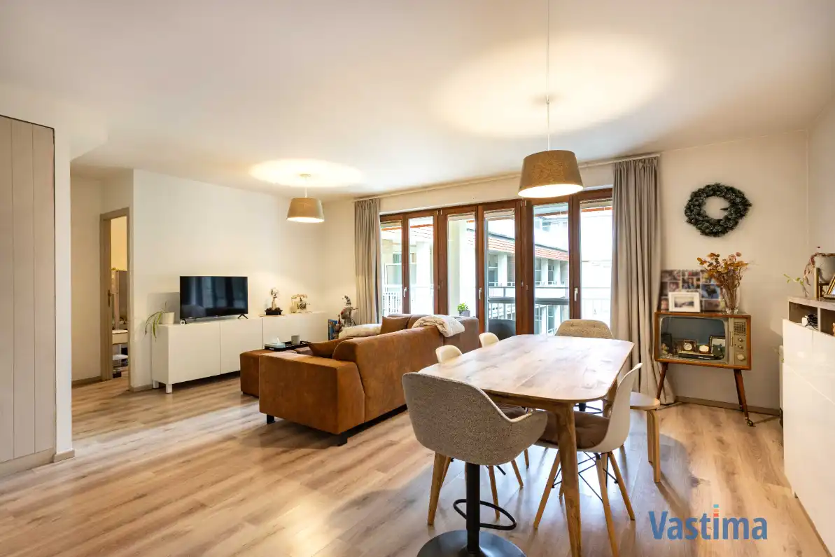 Appartement met 2 slaapkamers en parking aan de oevers van de Dender foto {{pictureIndex}}