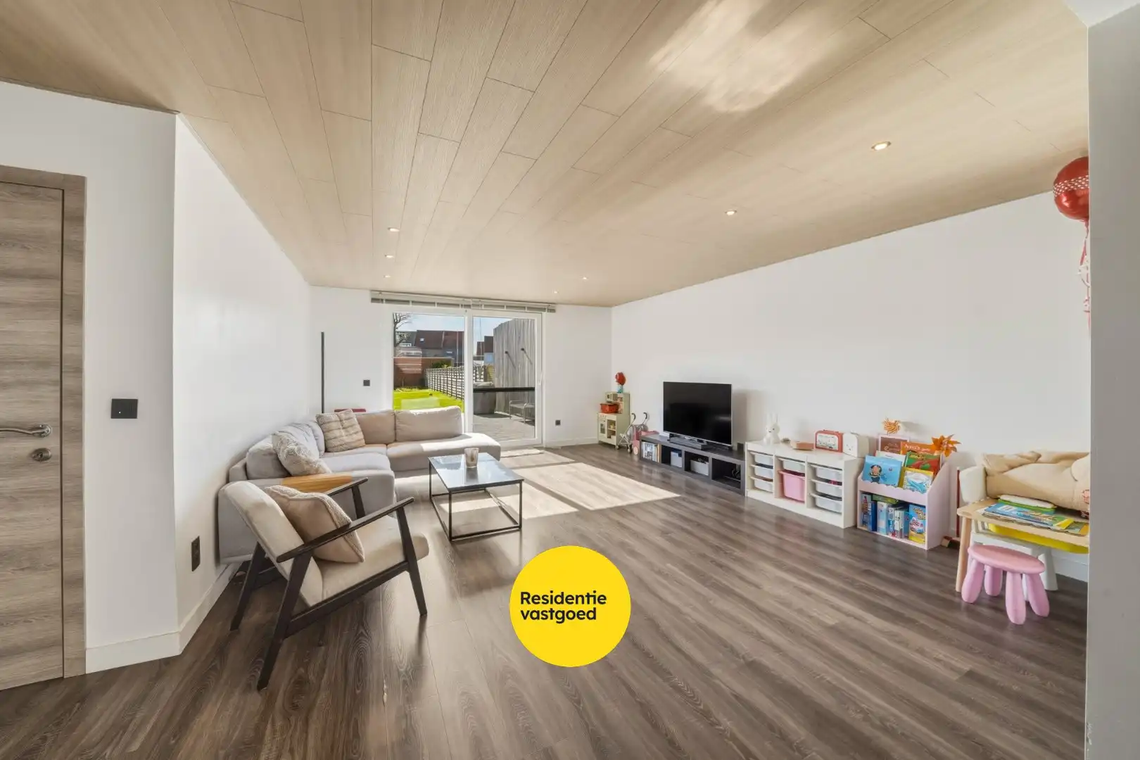 Verrassend ruime gezinswoning met zonnige tuin in Oudenburg foto 5