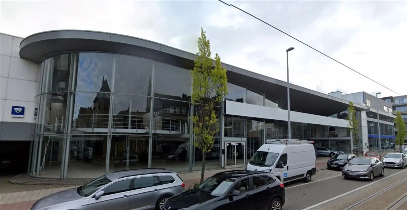 Polyvalent bedrijfsgebouw voor opslag / industrie foto {{pictureIndex}}