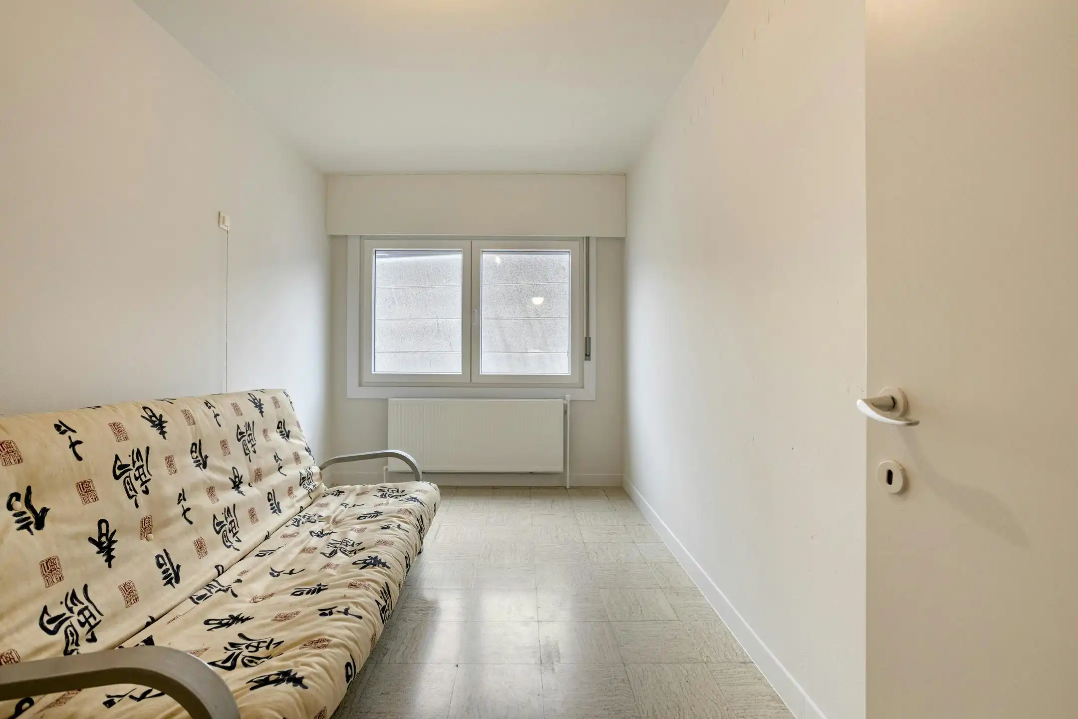 Bel-étage huis te koop met ruime garage en zicht op de vaart foto 18