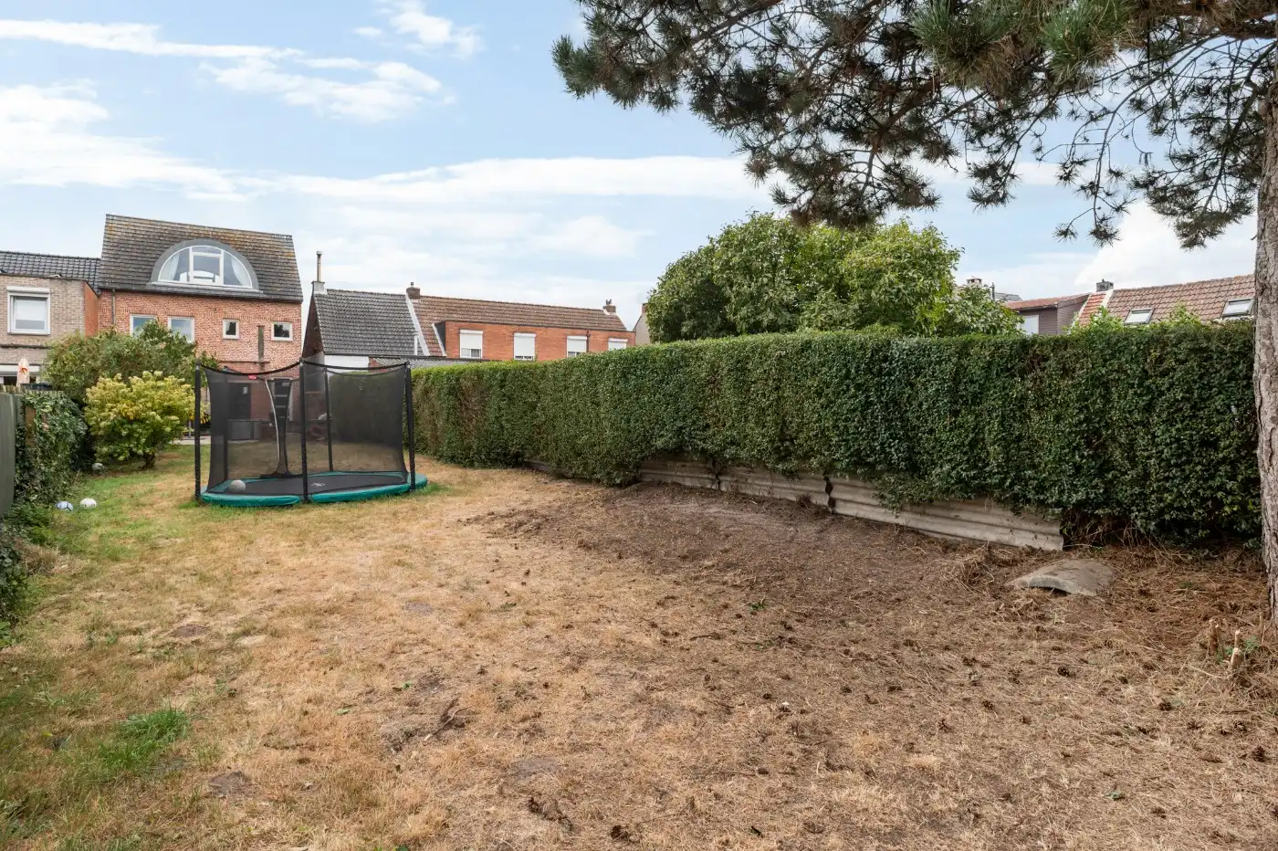 Centraal gelegen, ruime woning met 3 slpk. en tuin foto 28