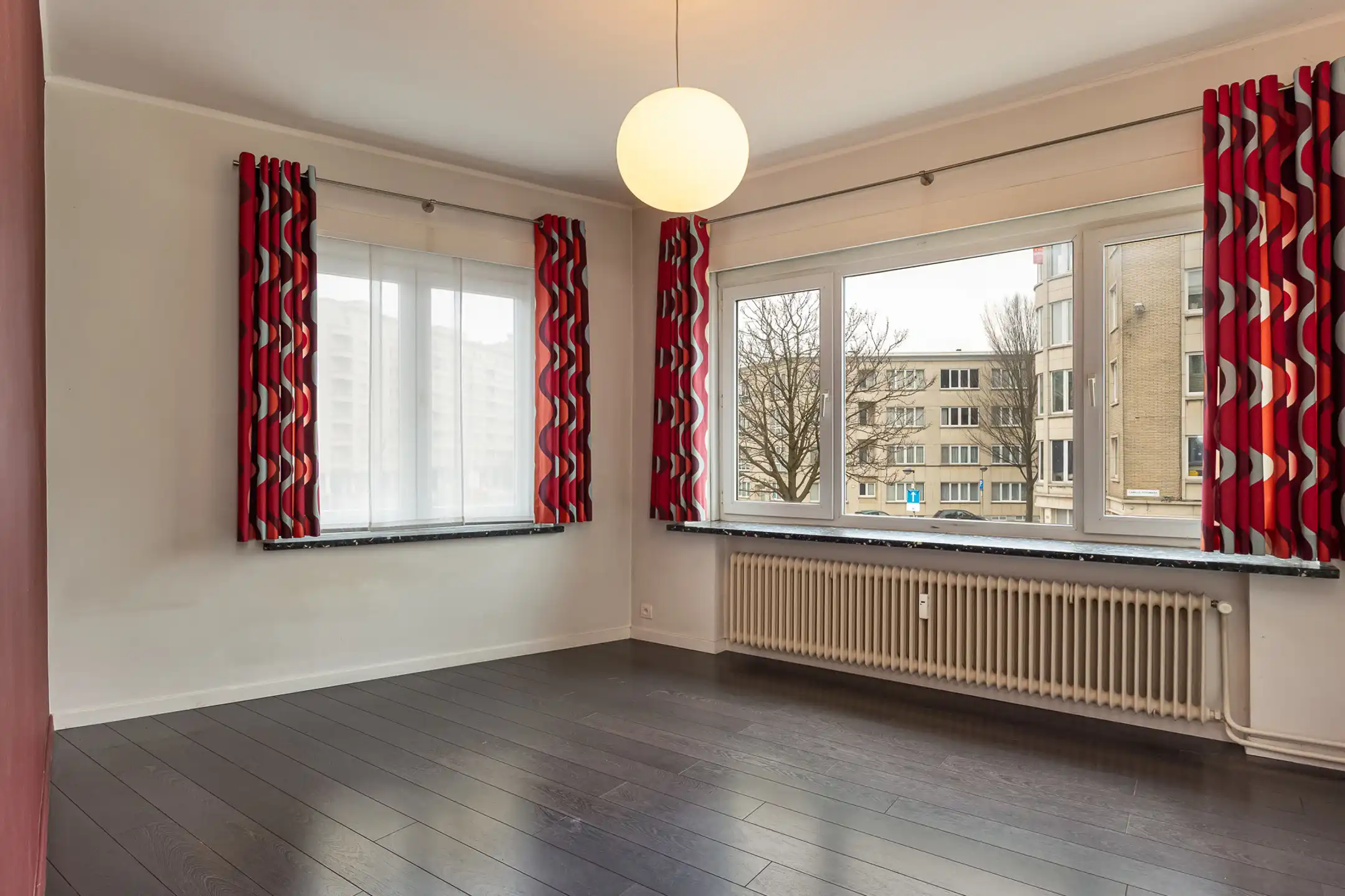 Ruim en lichtrijk appartement met 3 sk en 2 bk foto 8